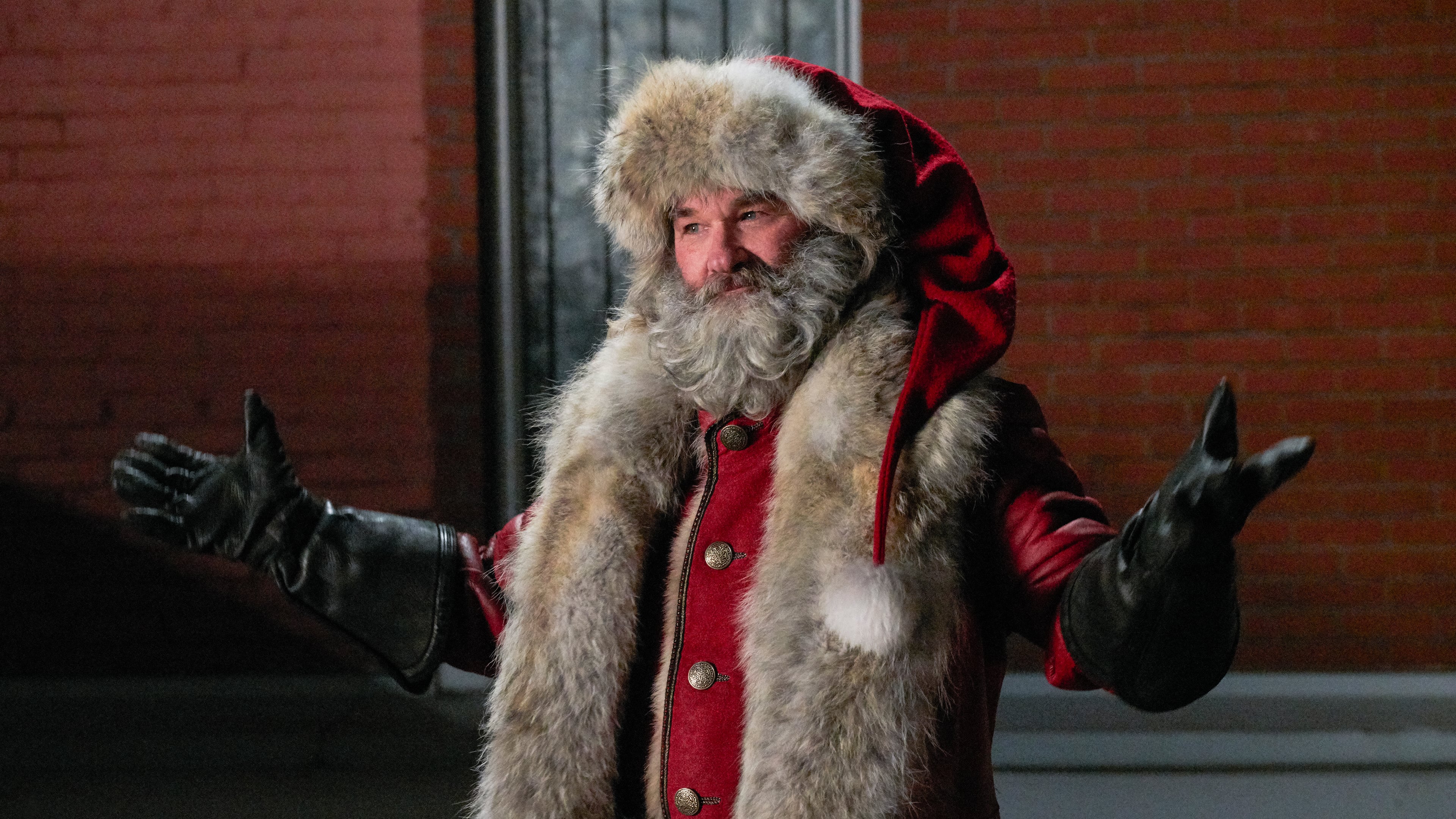 Kurt Russell as Santa Claus HD Wallpaper