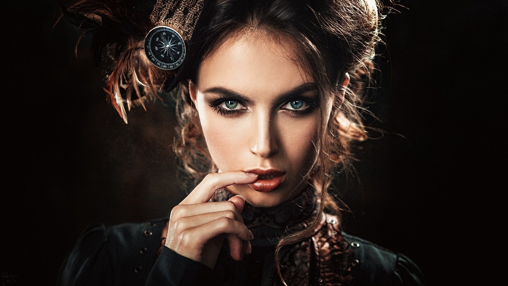Woman with compass hat and makeup HD Wallpaper