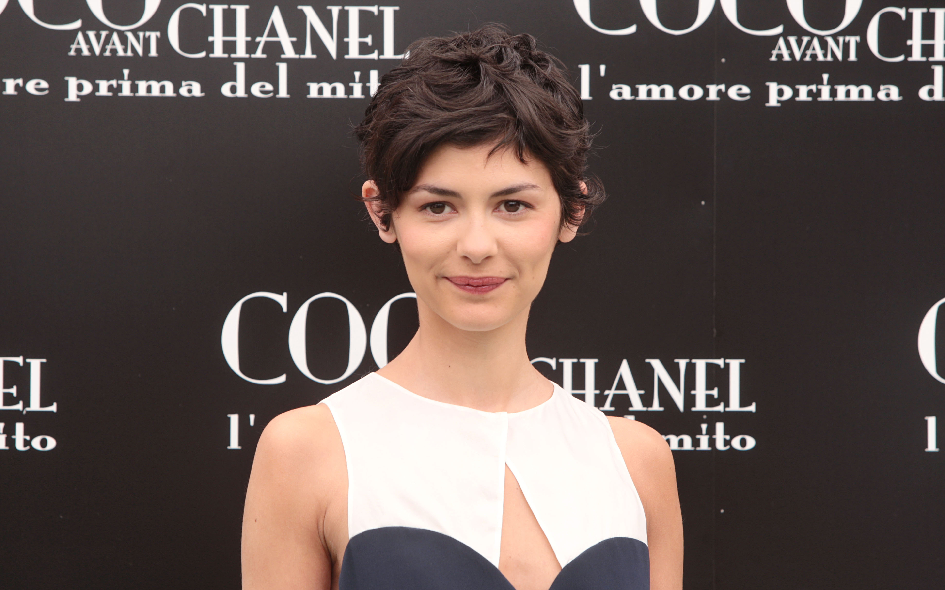 Audrey Tautou at Coco Avant Chanel event HD Wallpaper