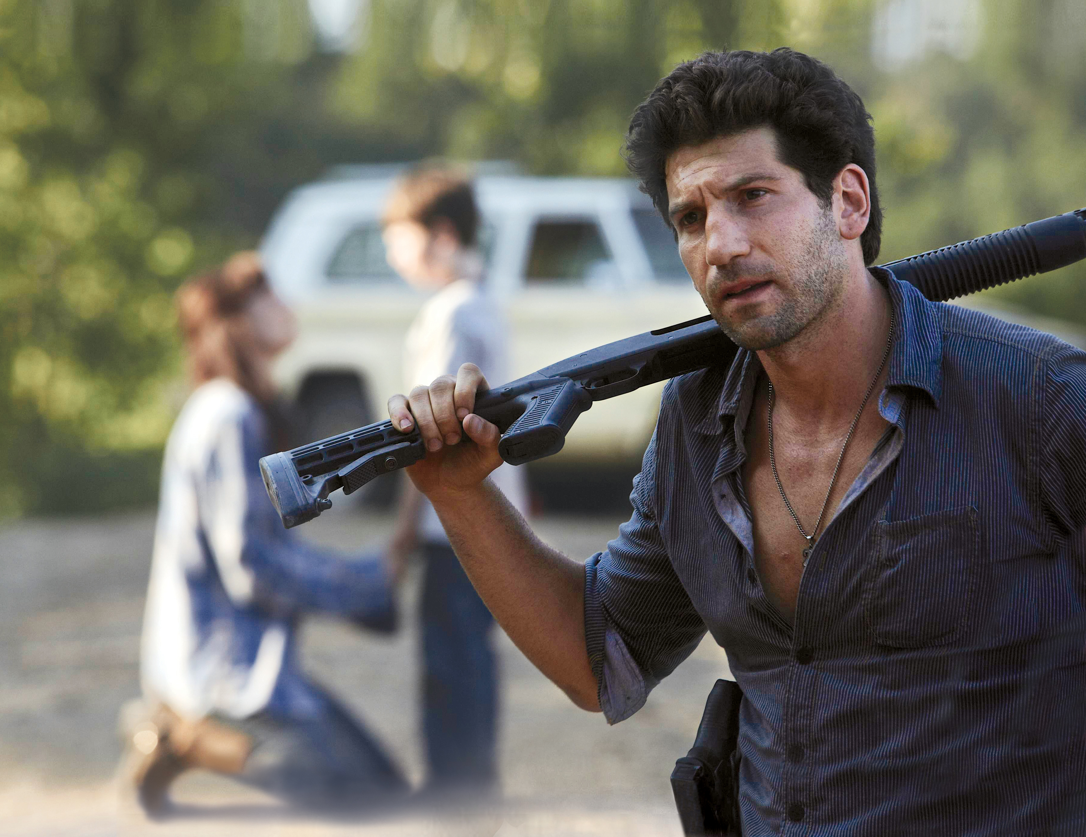 Shane Walsh from The Walking Dead with a shotgun HD Wallpaper