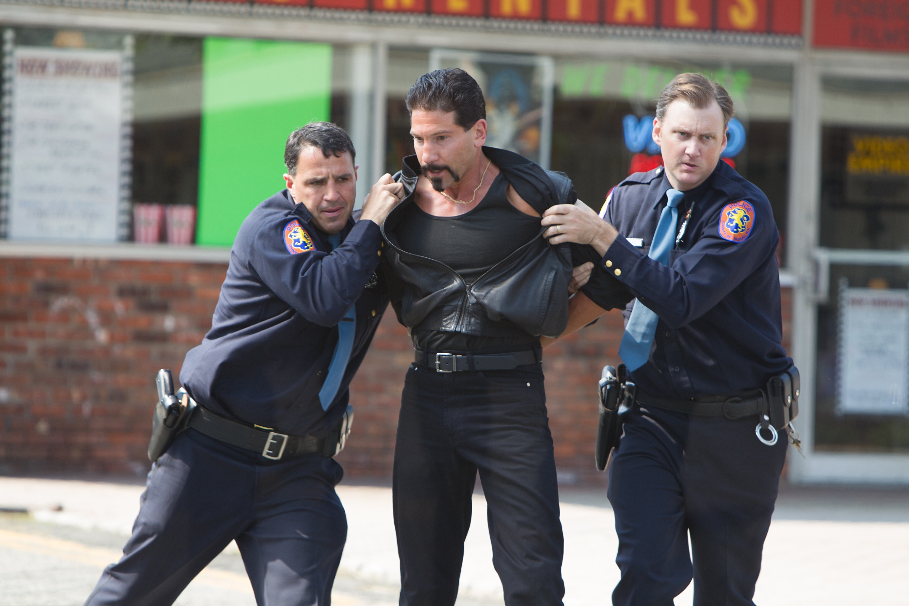 Jon Bernthal arrested by police officers HD Wallpaper