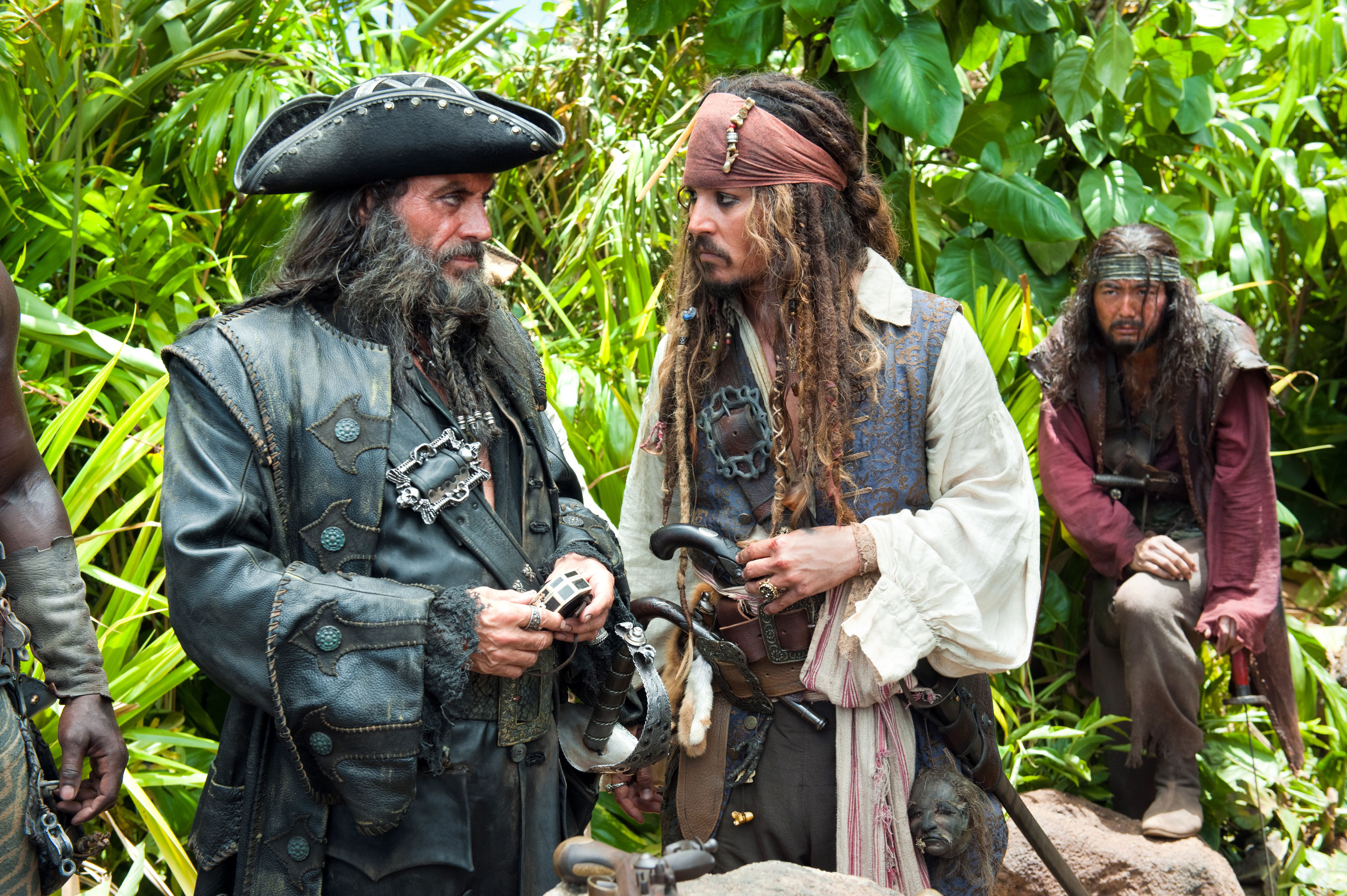 Blackbeard and Jack Sparrow from Pirates of the Caribbean HD Wallpaper