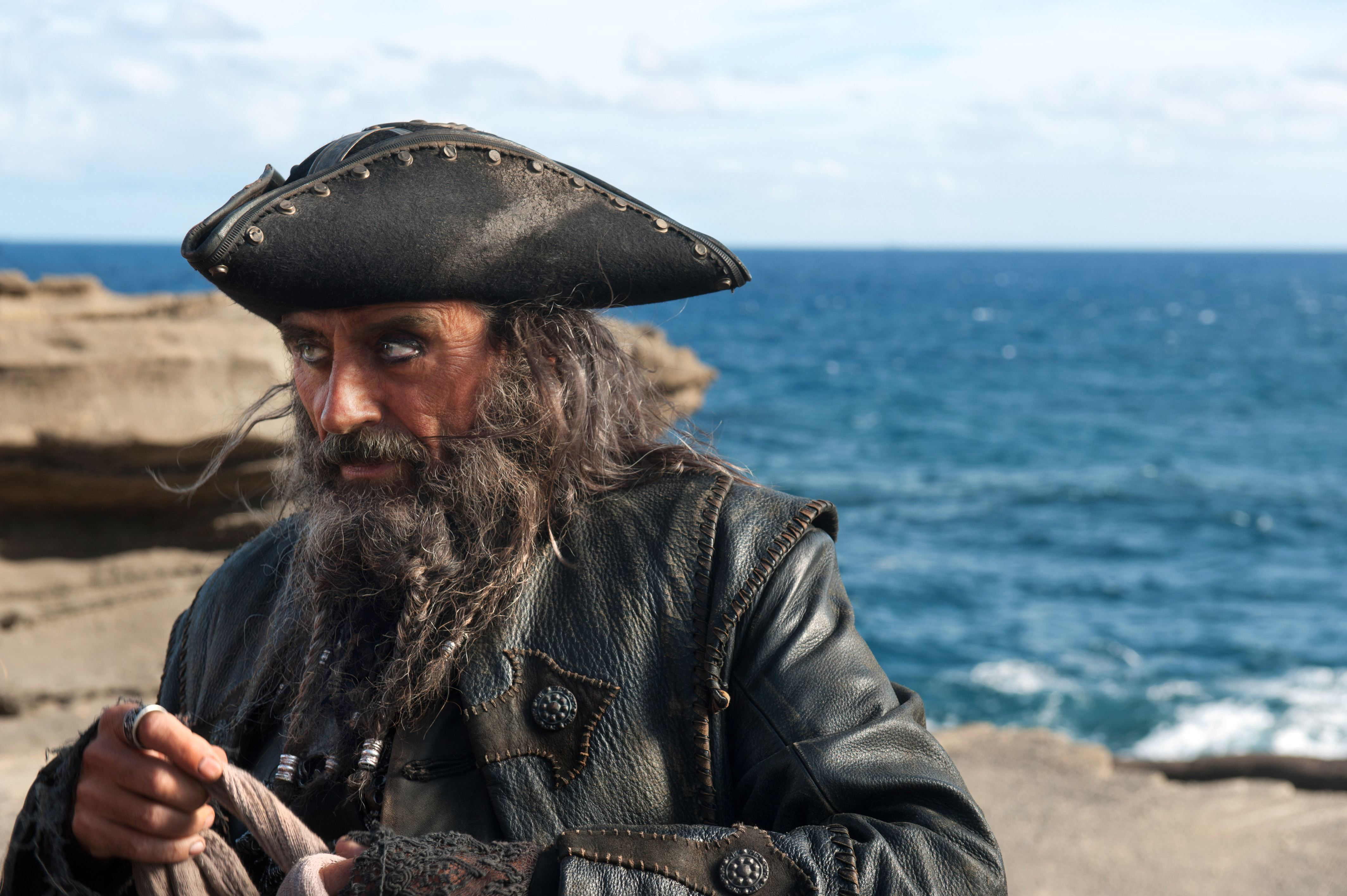 Blackbeard from Pirates of the Caribbean HD Wallpaper