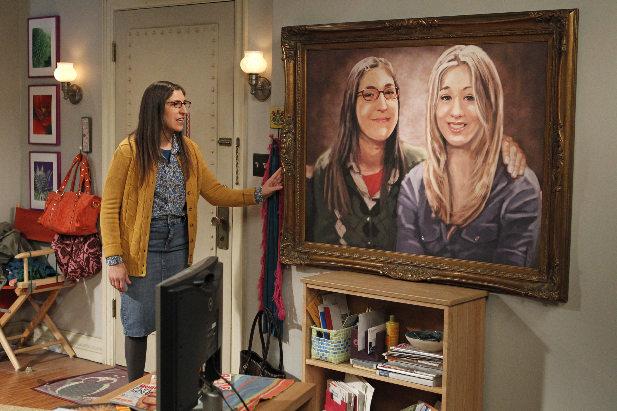 Amy Farrah Fowler and Penny from The Big Bang Theory HD Wallpaper