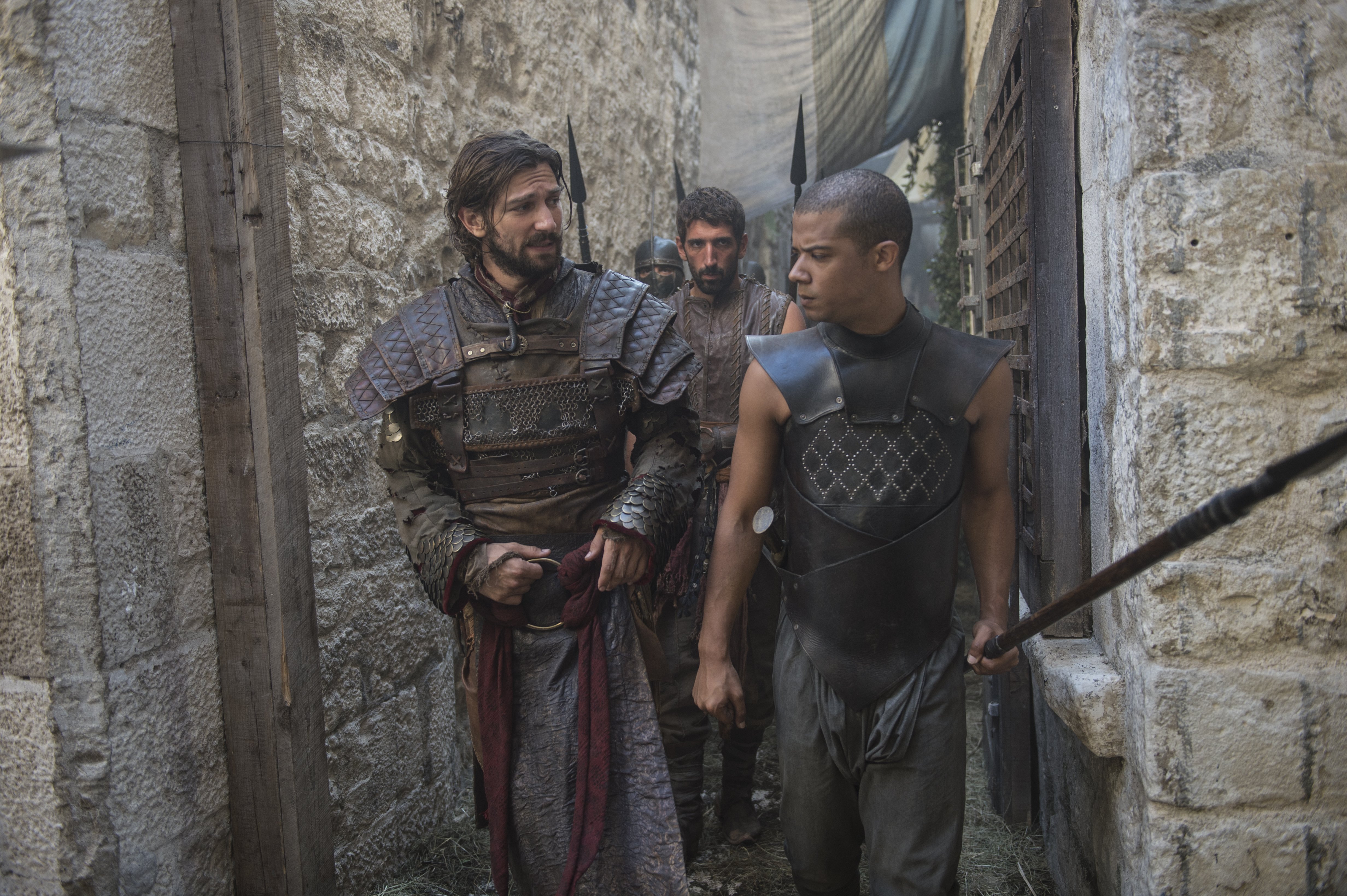Jaime Lannister and Grey Worm in Essos HD Wallpaper