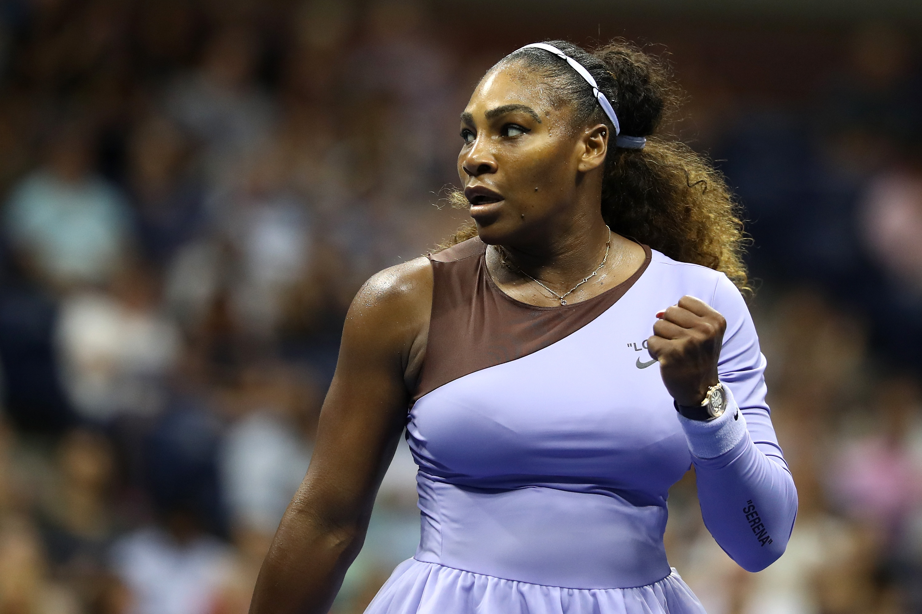Serena Williams playing tennis HD Wallpaper
