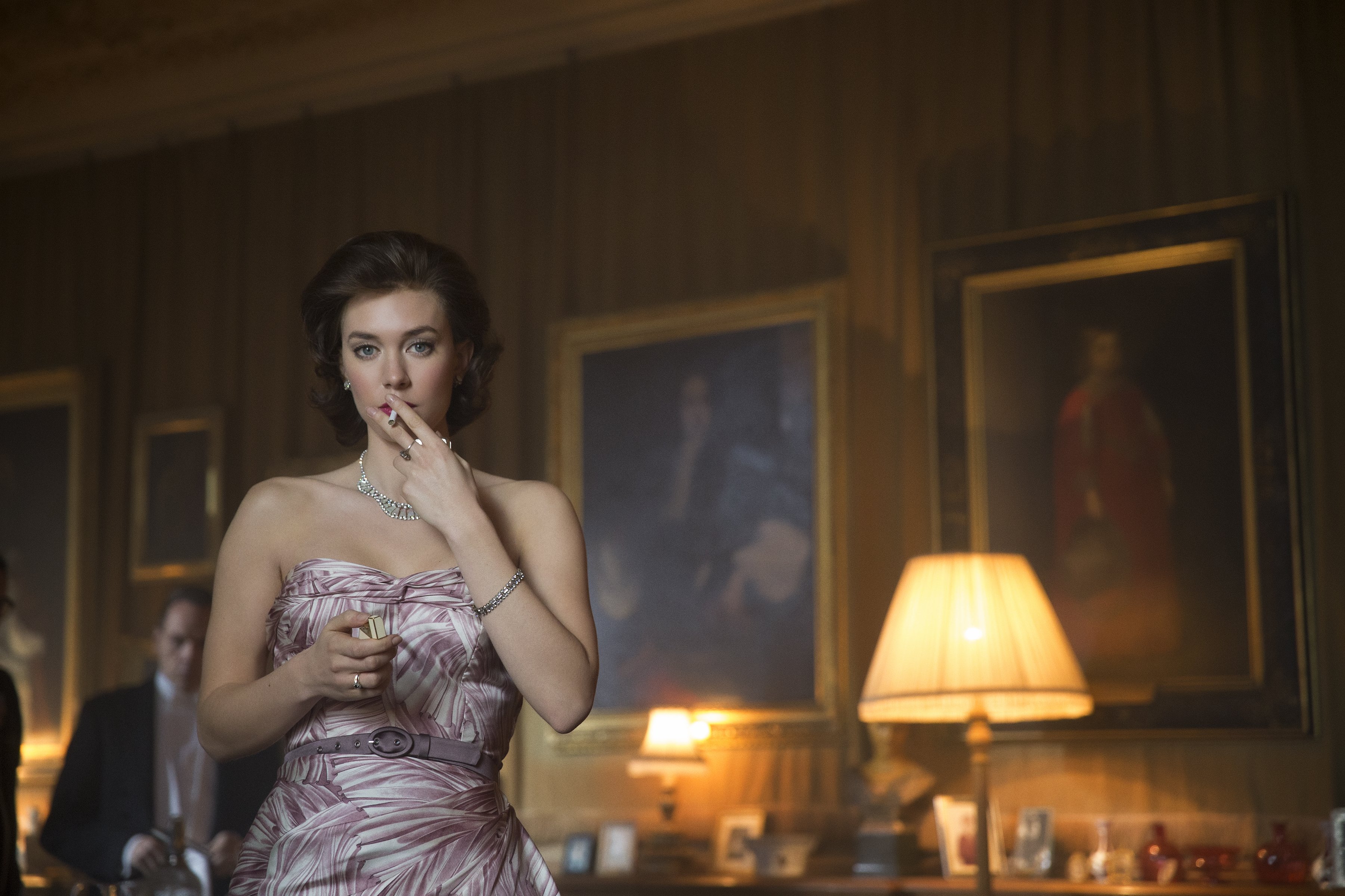 Vanessa Kirby as Princess Margaret in The Crown HD Wallpaper