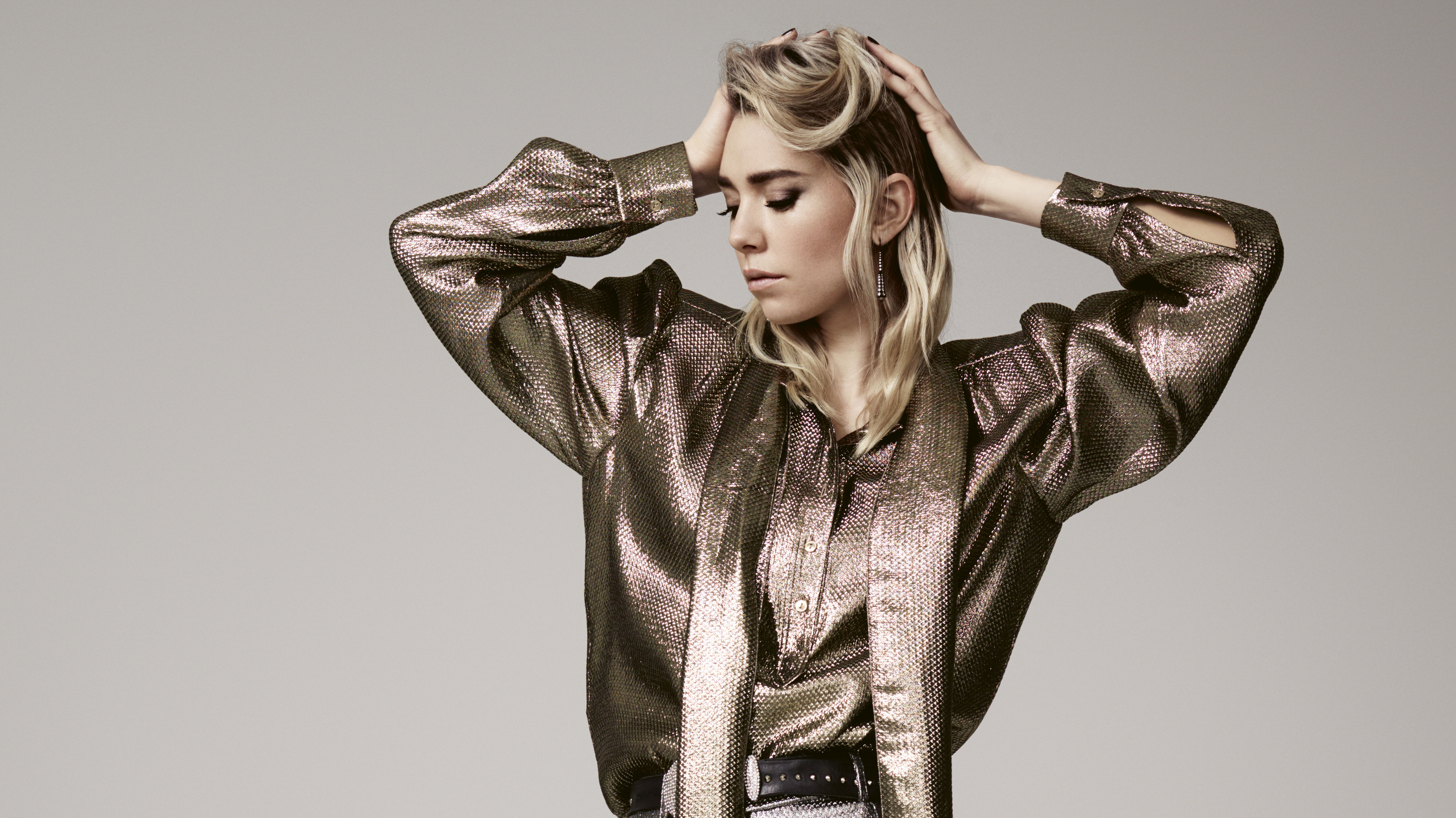Vanessa Kirby in metallic shirt HD Wallpaper