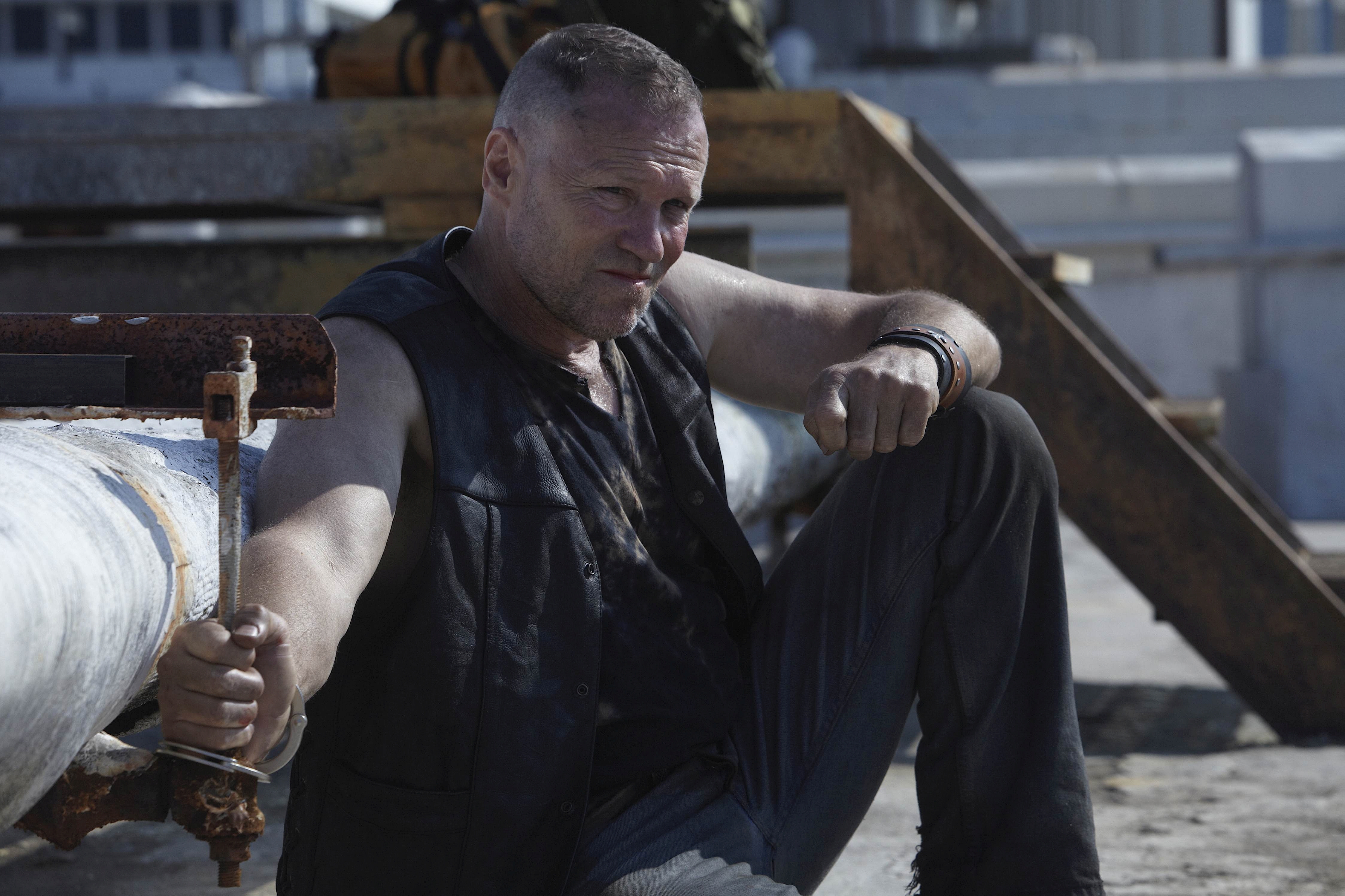 Michael Rooker sitting outdoors HD Wallpaper
