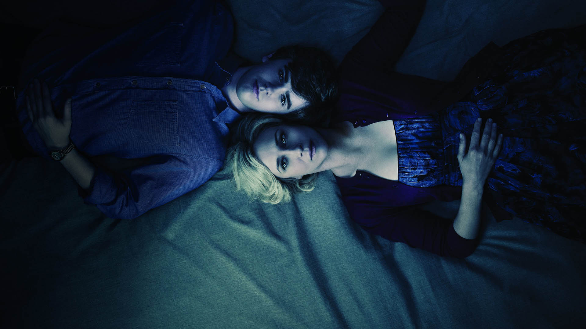 Vera Farmiga and Freddie Highmore lying down HD Wallpaper