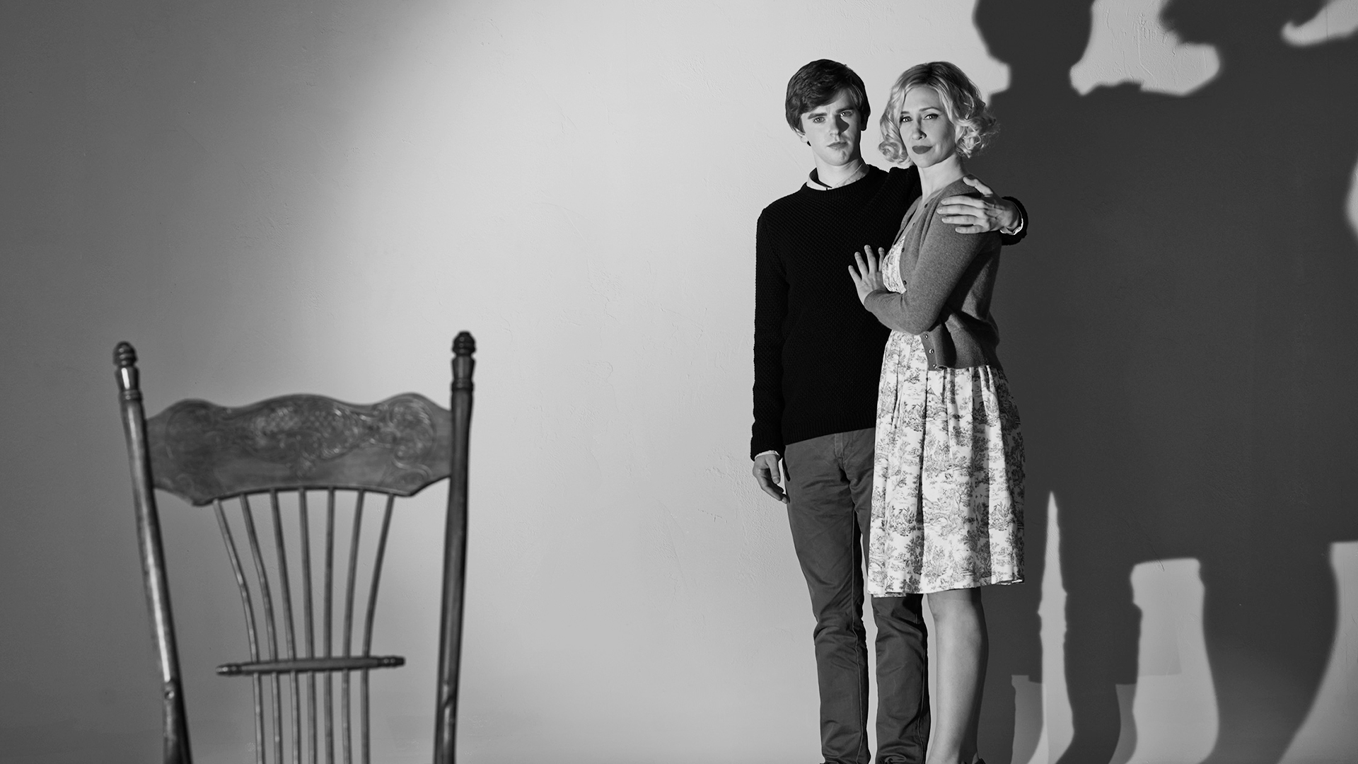 Vera Farmiga and Freddie Highmore HD Wallpaper