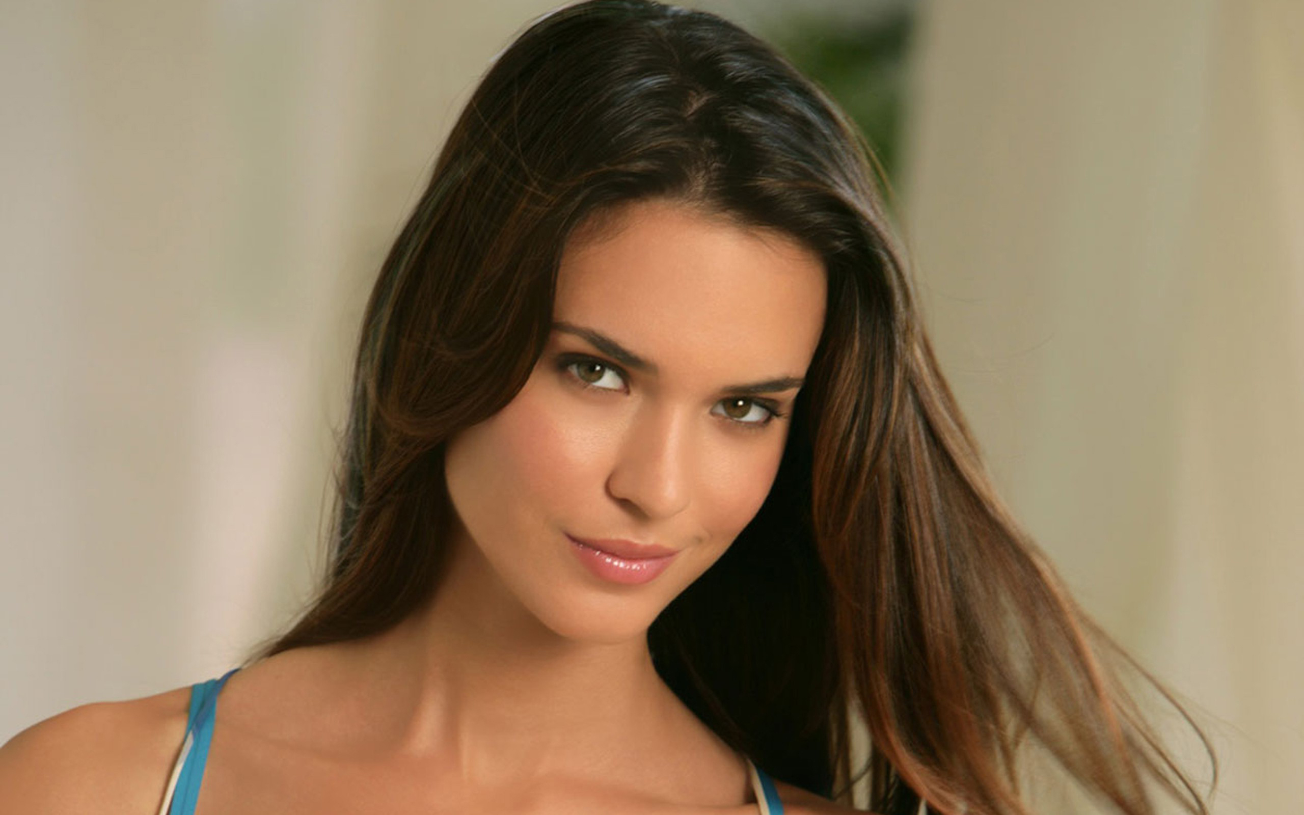 Odette Annable HD Wallpaper