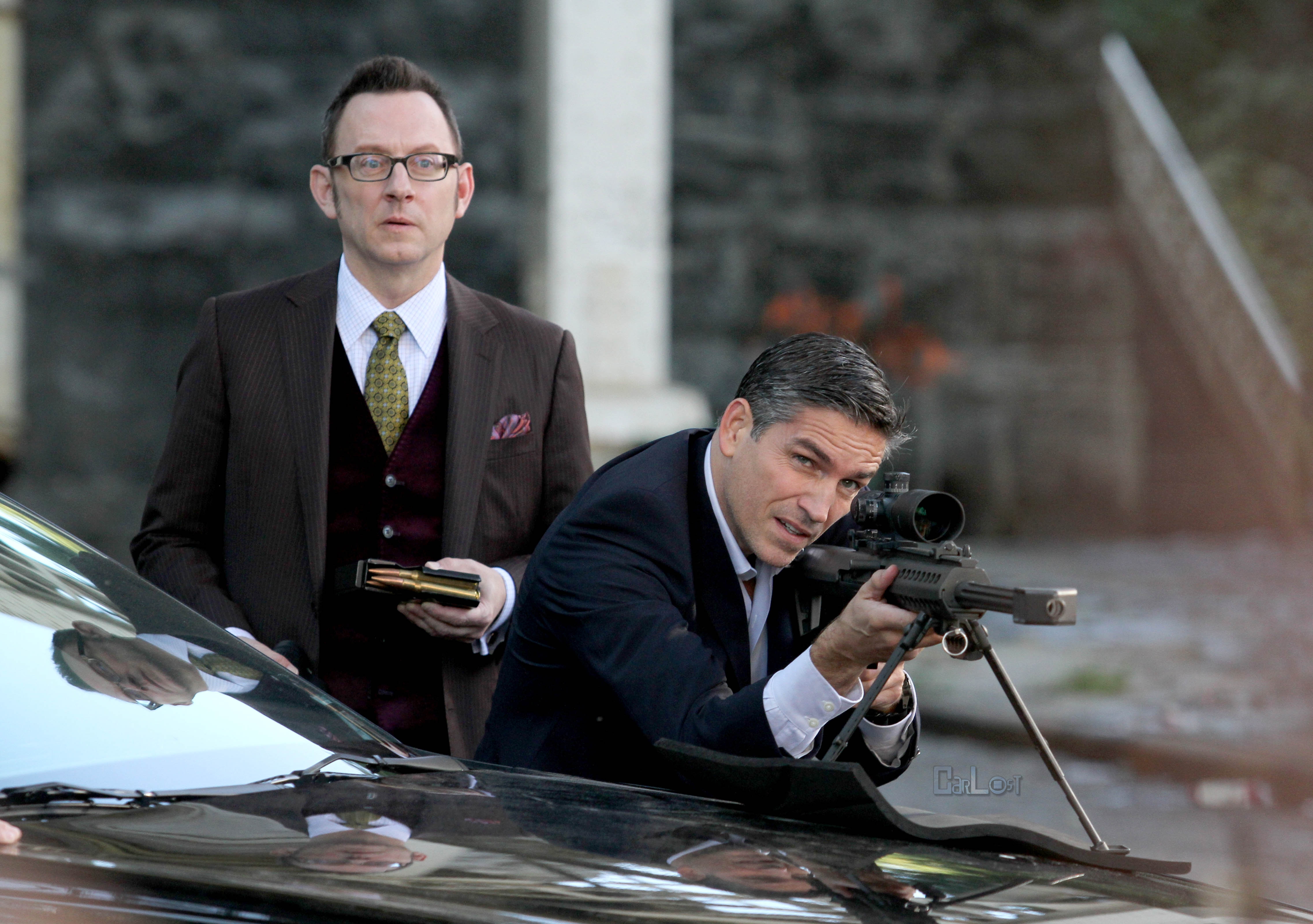 Michael Emerson with a sniper rifle HD Wallpaper