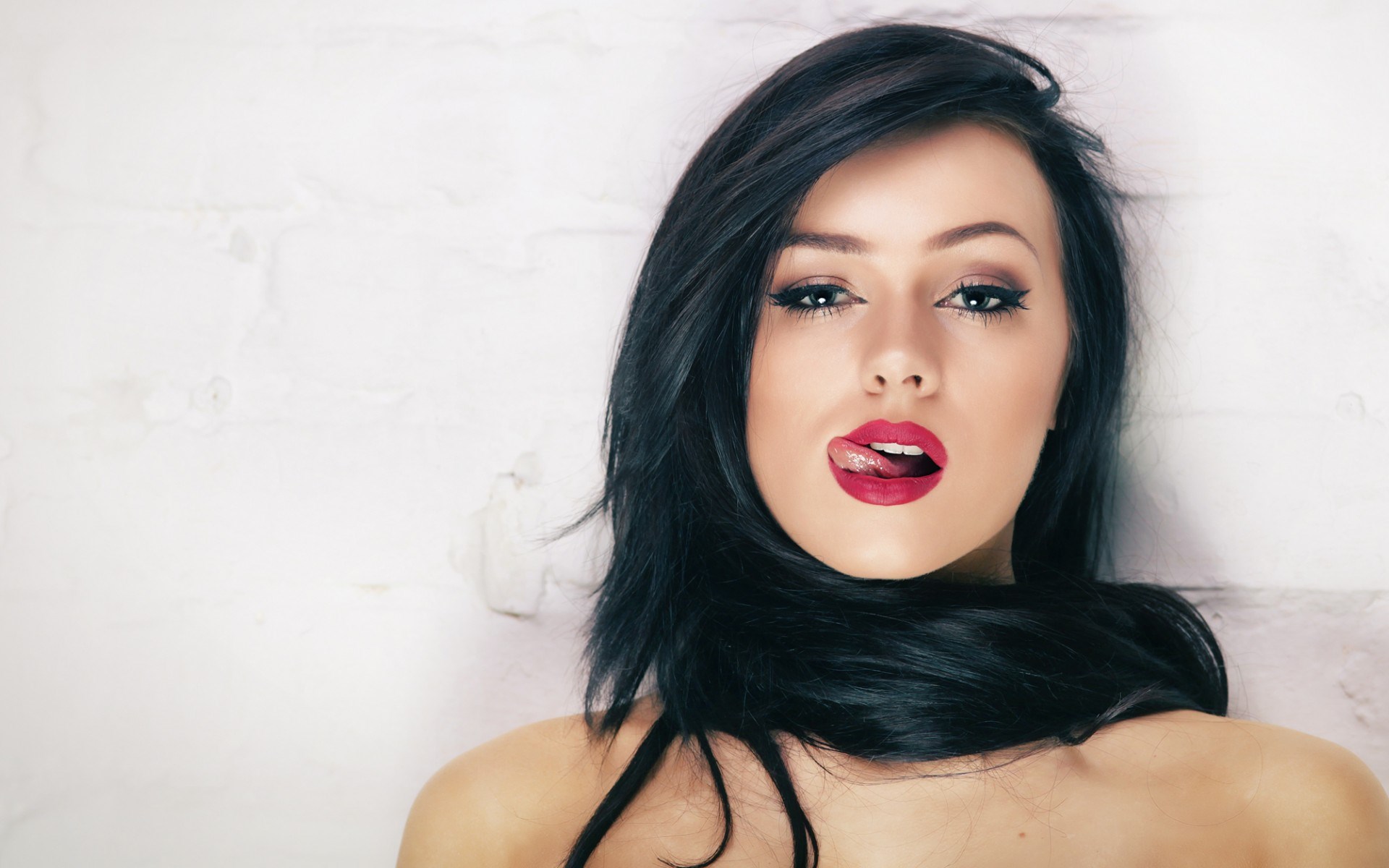 Woman with dark hair and red lipstick HD Wallpaper
