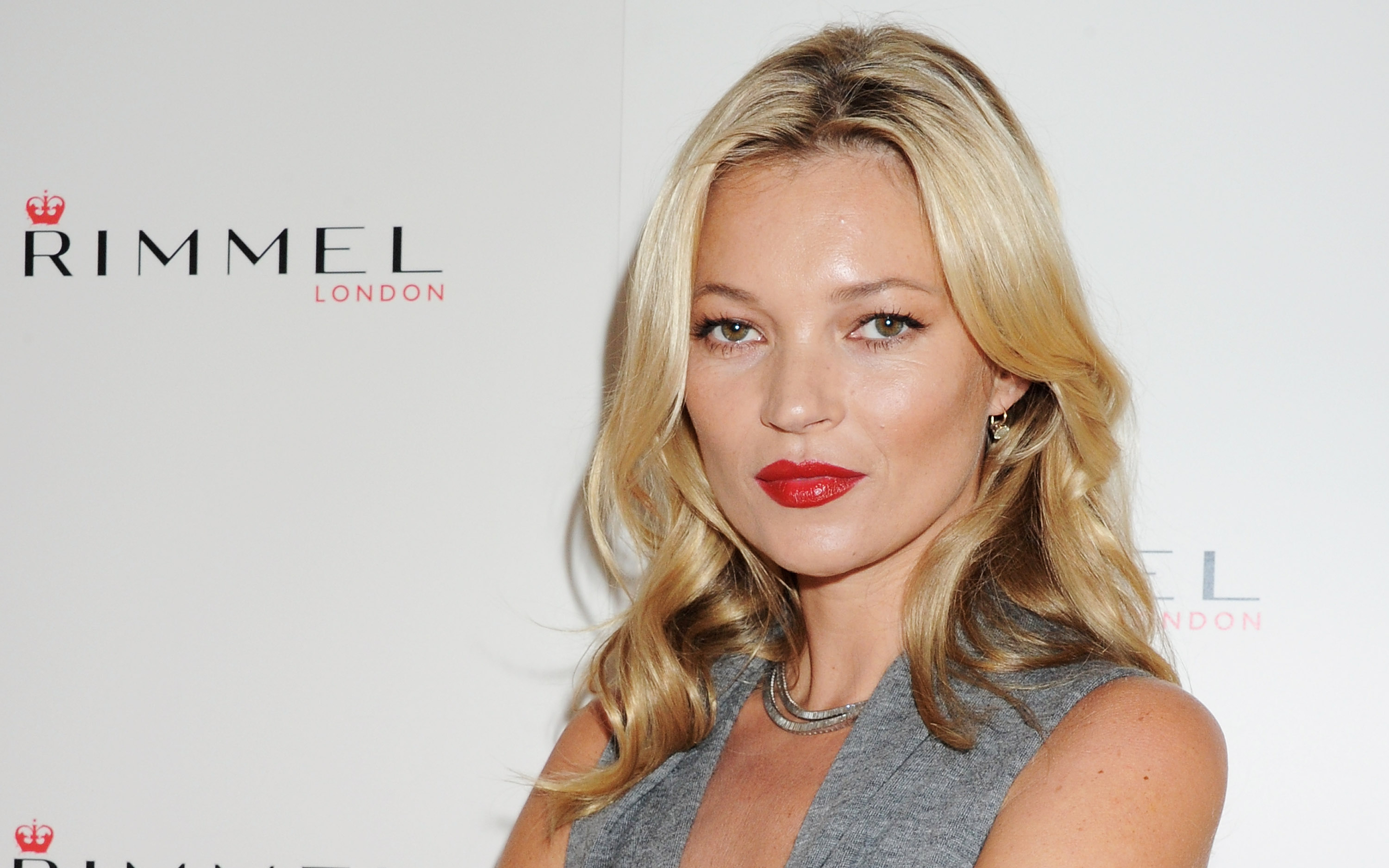 Kate Moss for Rimmel London HD Wallpaper