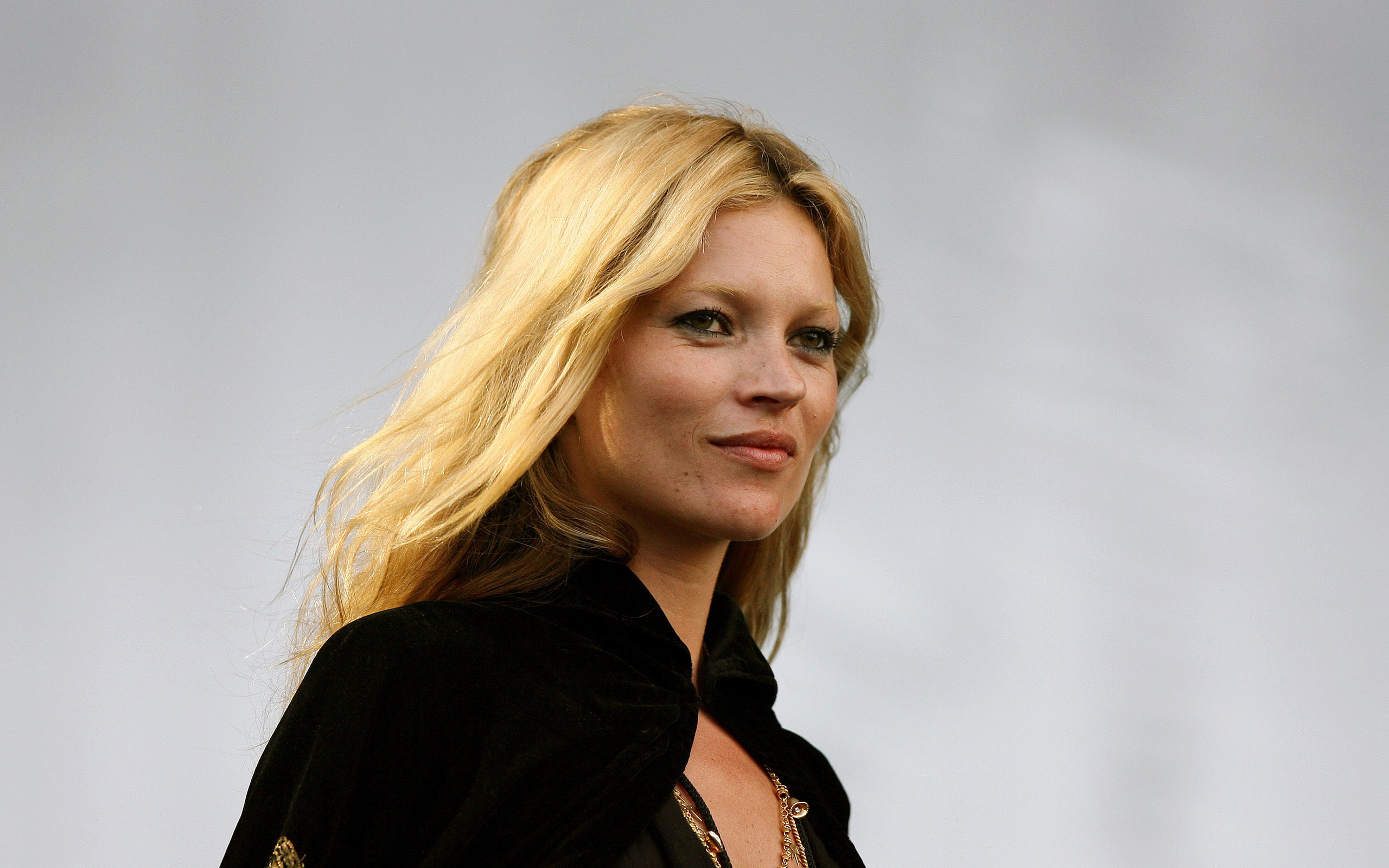 Kate Moss HD Wallpaper