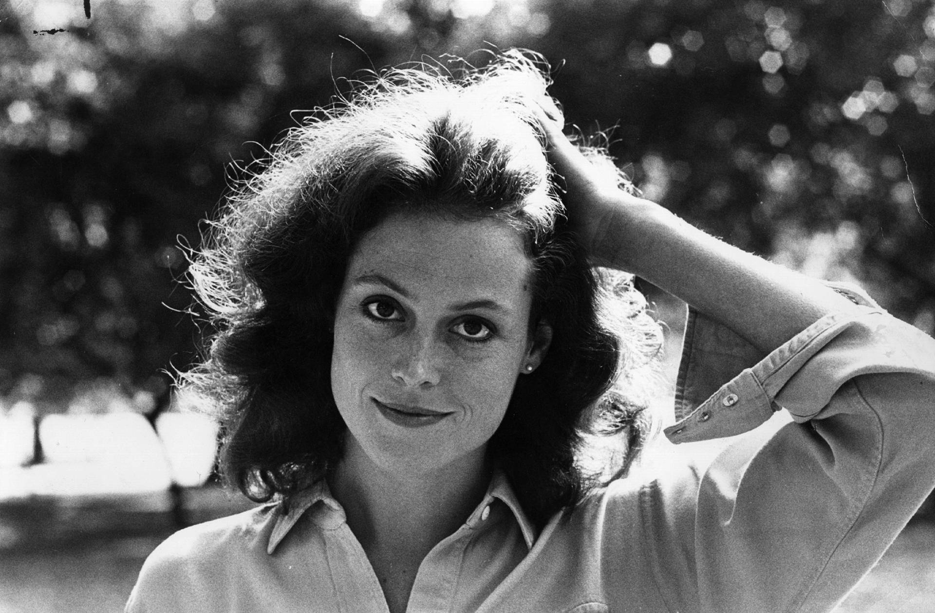 Sigourney Weaver HD Wallpaper