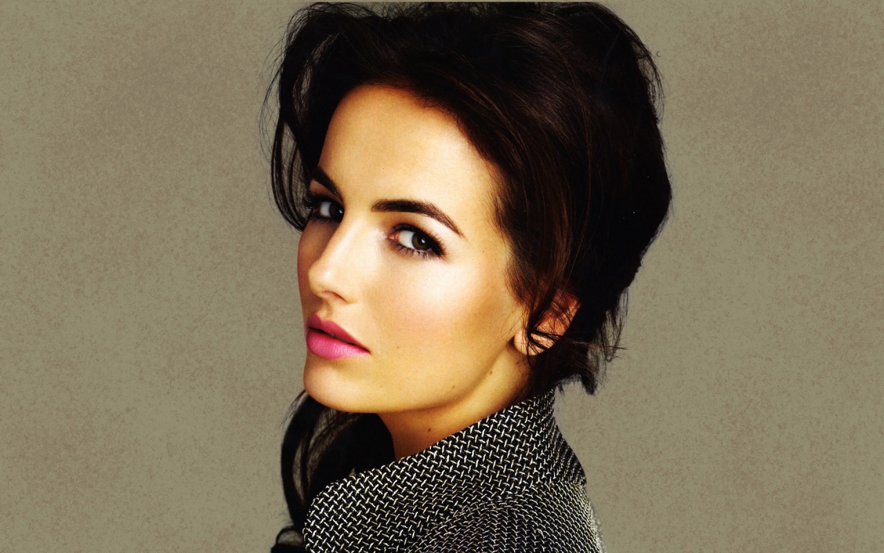 Camilla Belle portrait HD Wallpaper