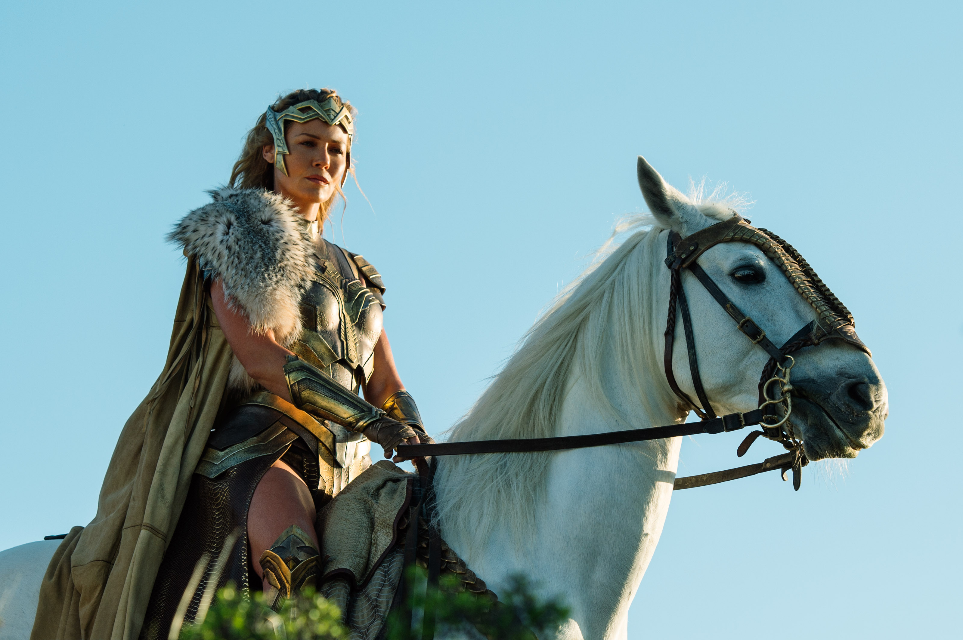Robin Wright as Antiope on horseback HD Wallpaper