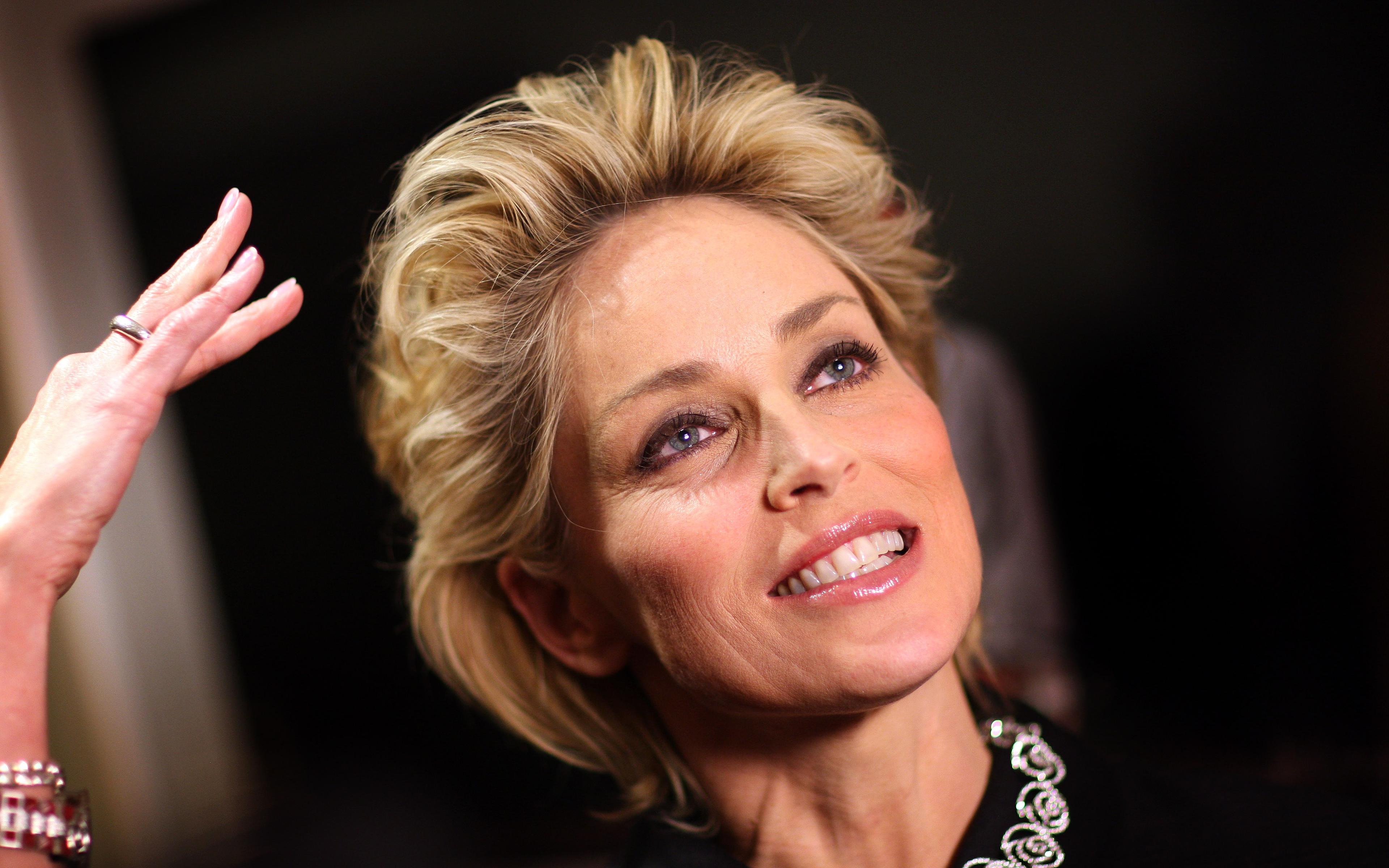 Sharon Stone HD Wallpaper