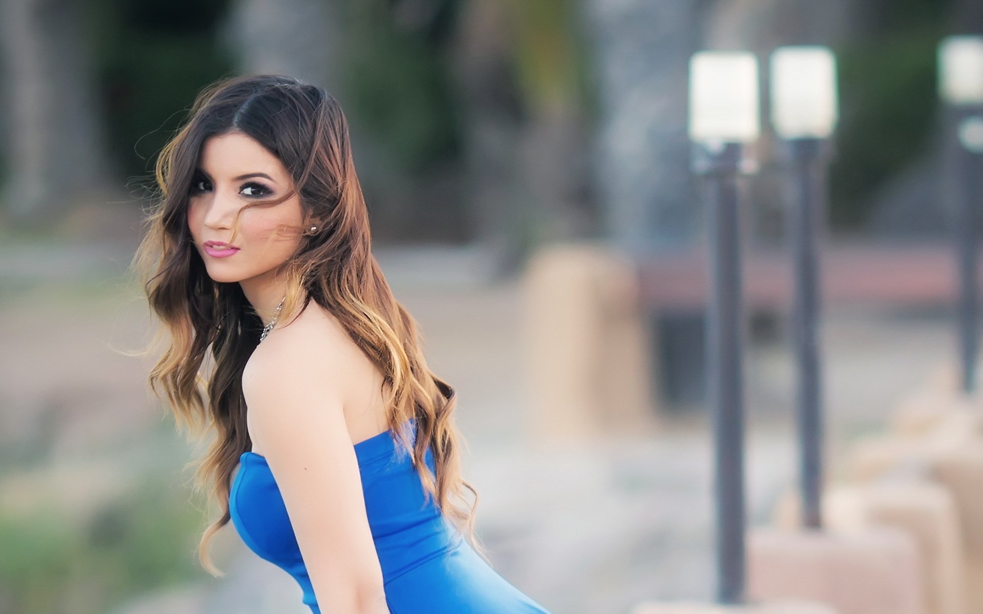 Woman in blue dress outdoors HD Wallpaper