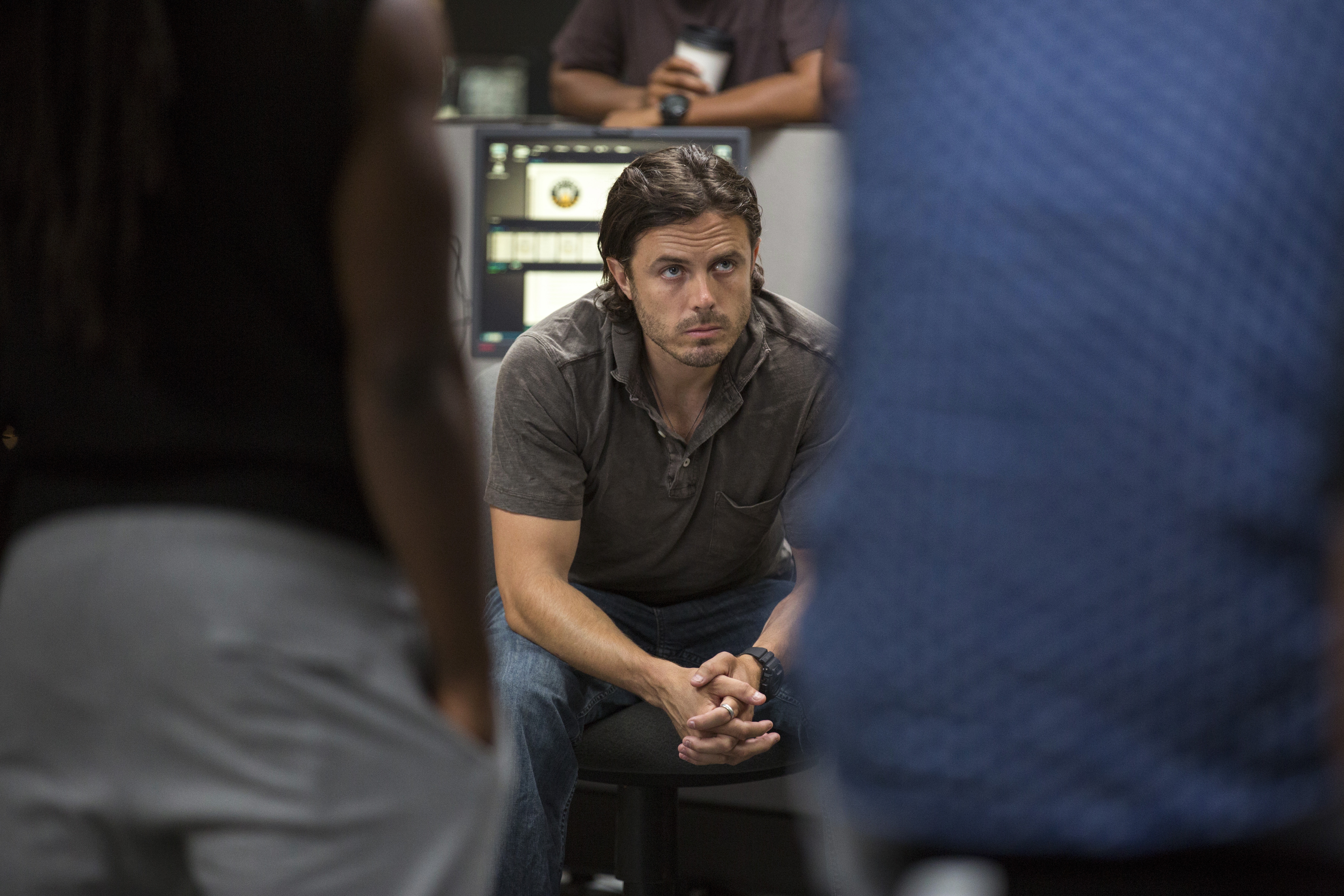 Casey Affleck in a scene HD Wallpaper