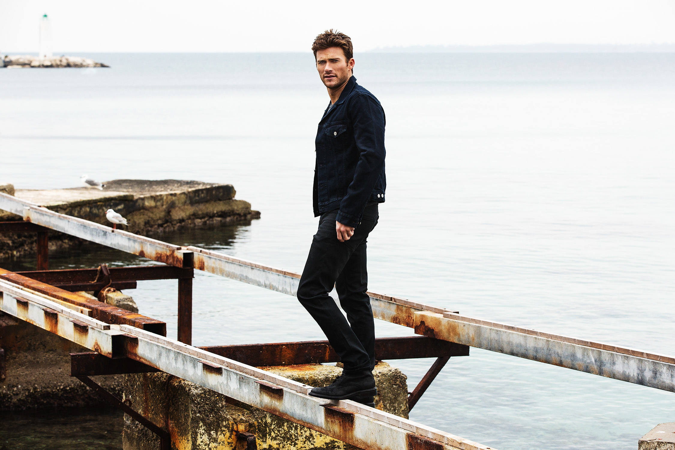 Scott Eastwood on a pier HD Wallpaper