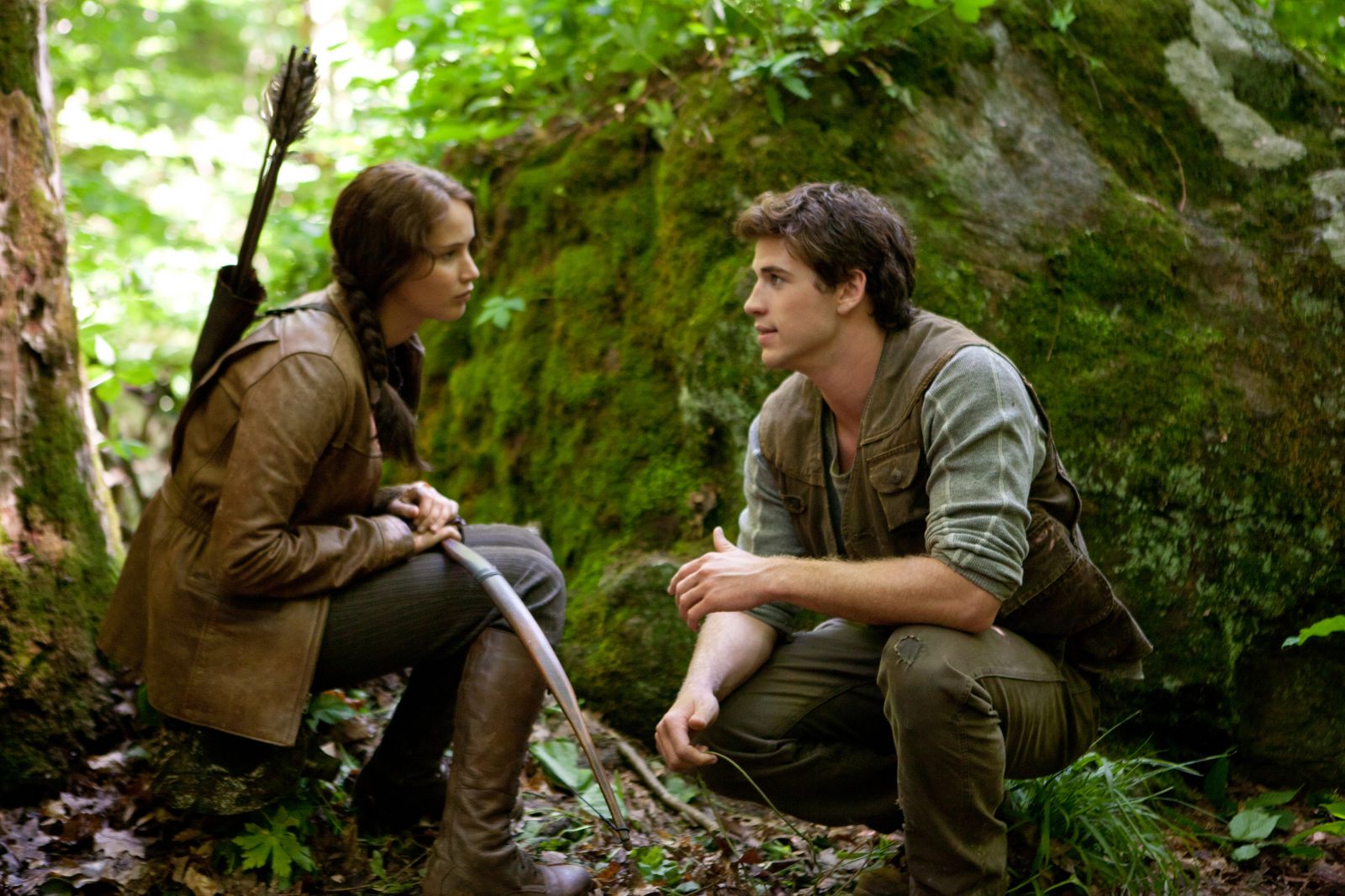 Katniss Everdeen and Gale Hawthorne in The Hunger Games HD Wallpaper