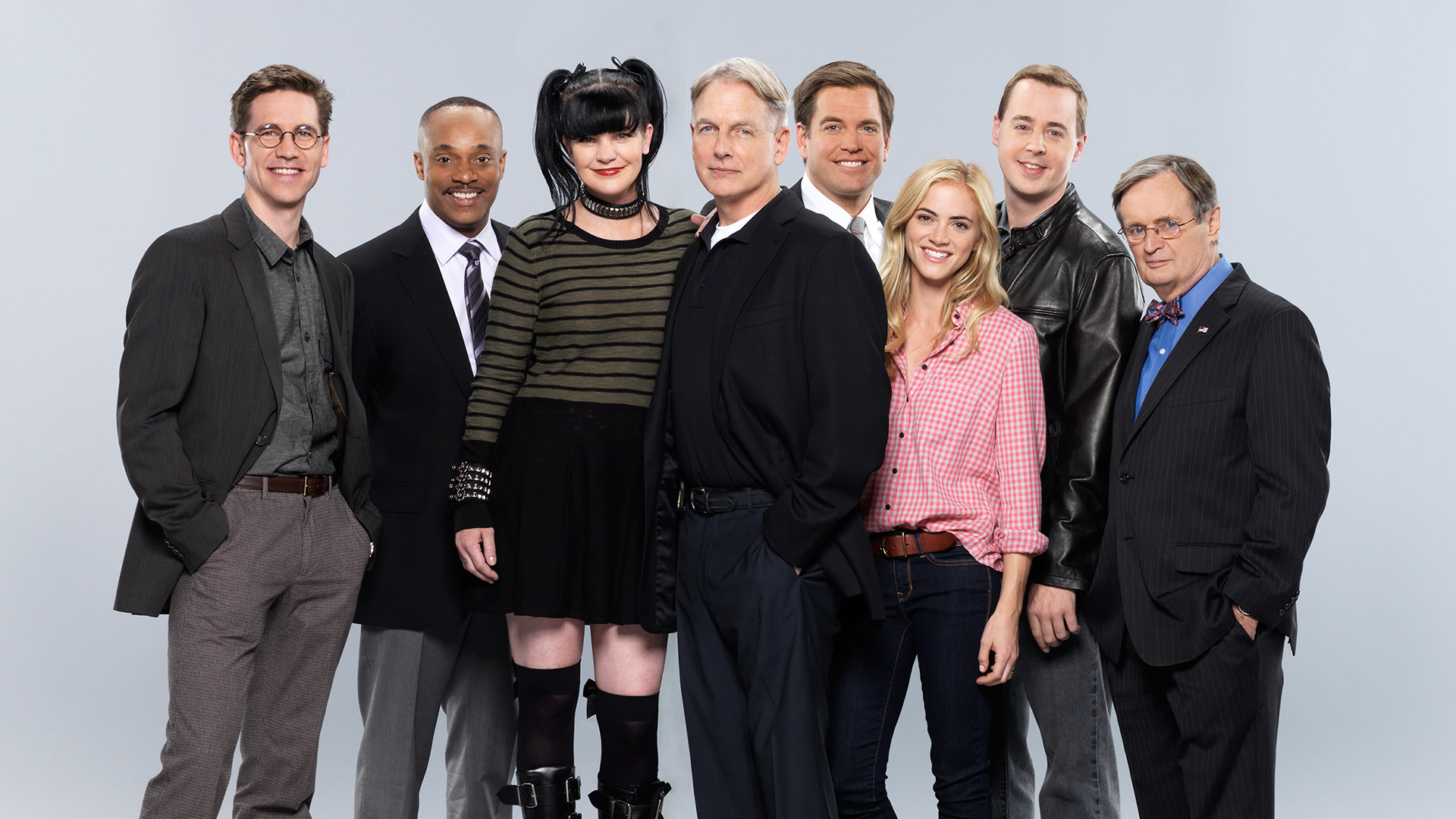 NCIS Cast Group Photo HD Wallpaper