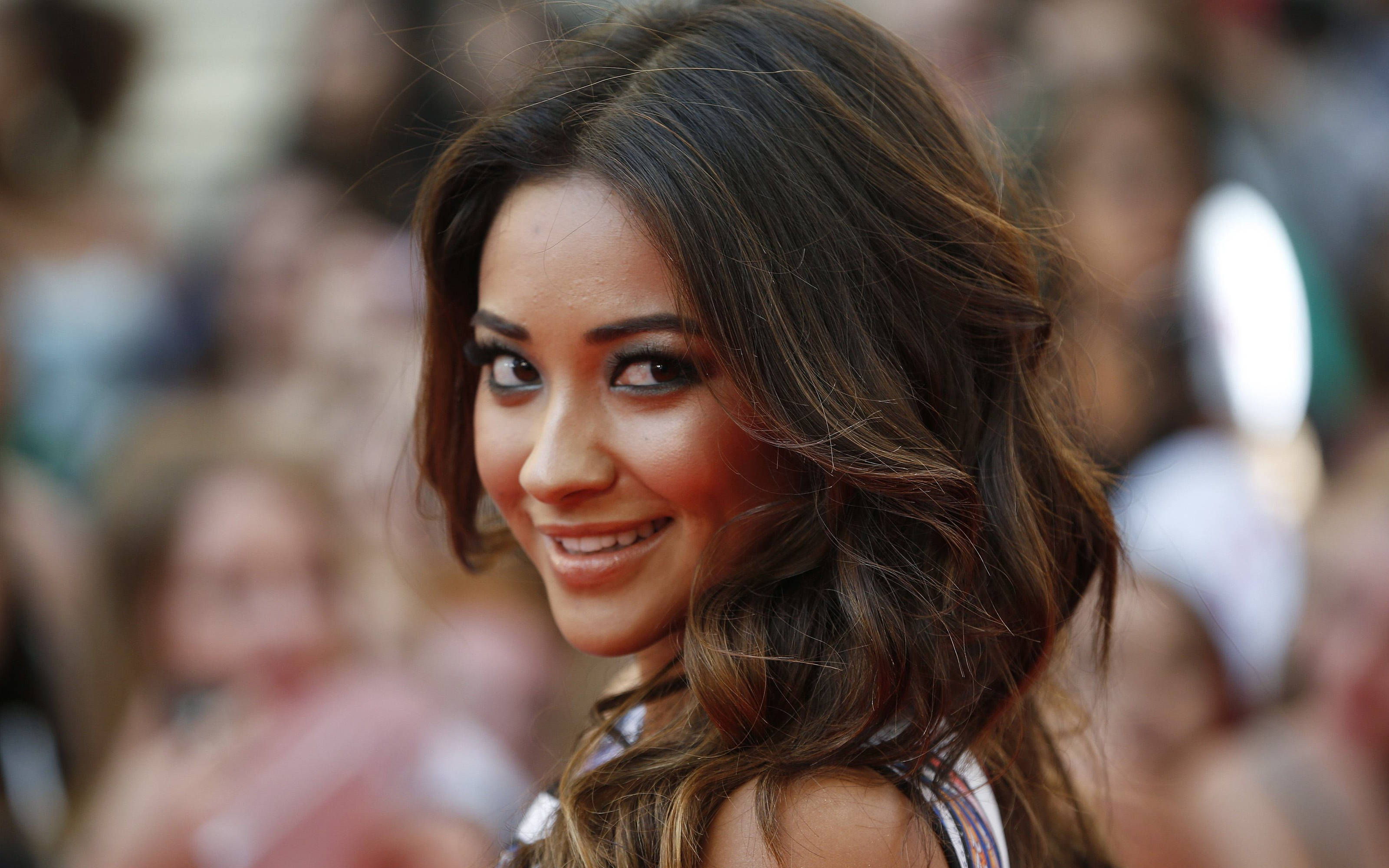 Shay Mitchell HD Wallpaper