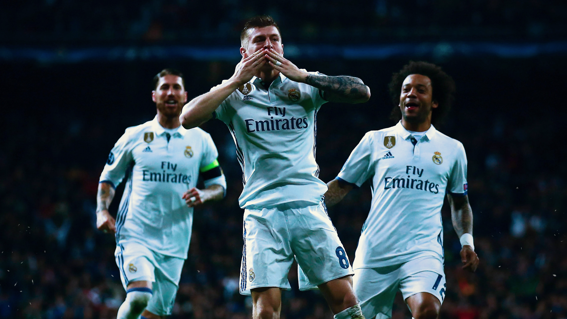 Toni Kroos and Real Madrid teammates celebrating HD Wallpaper