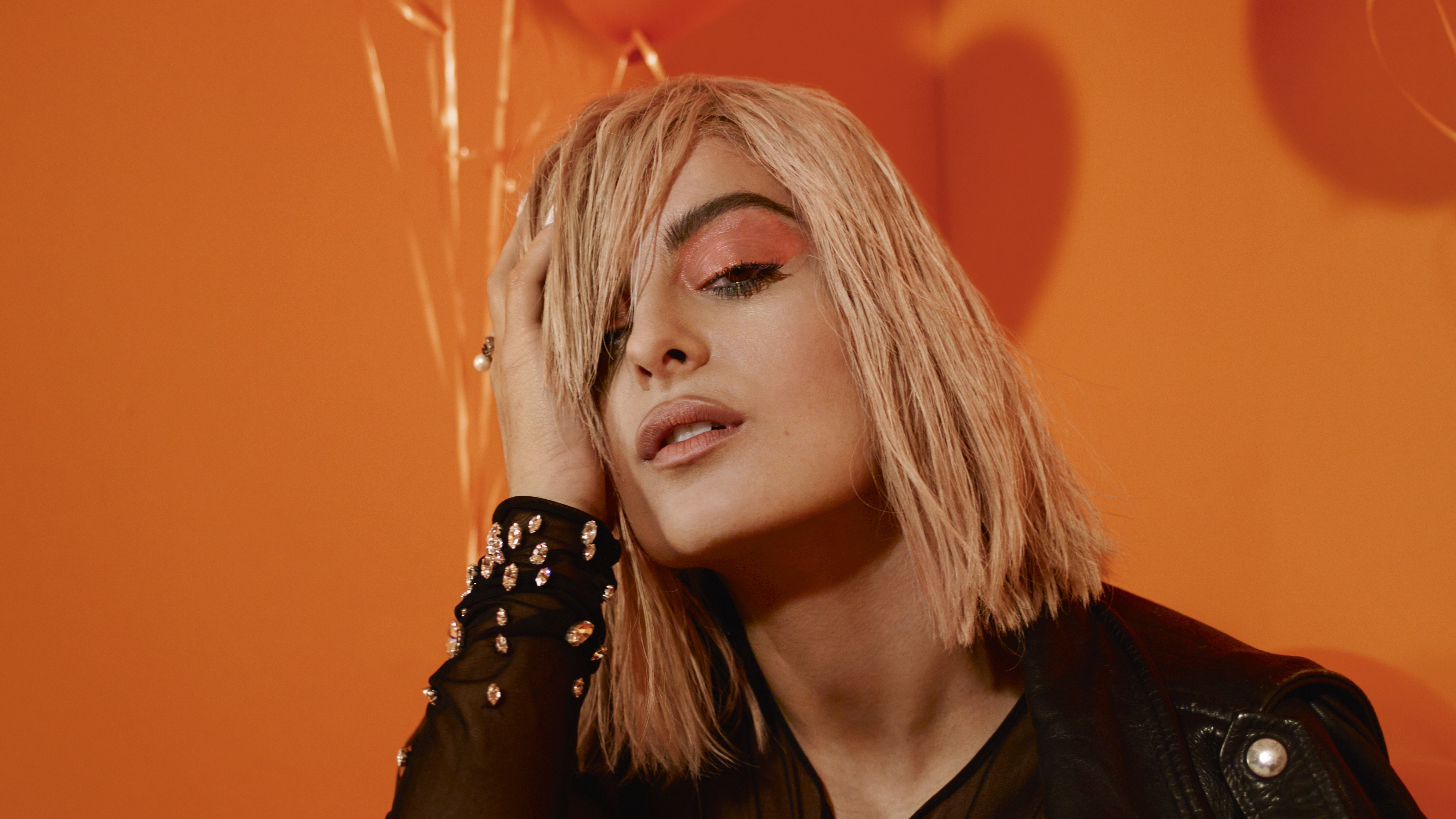 Bebe Rexha HD Wallpaper