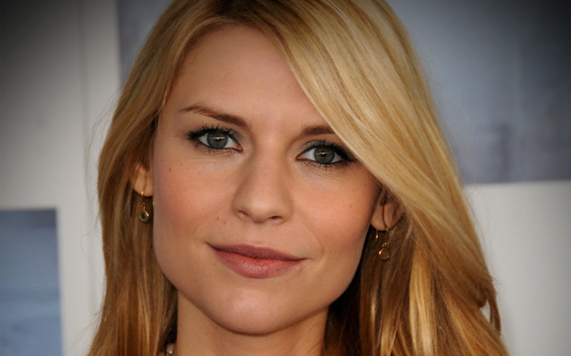 Claire Danes HD Wallpaper