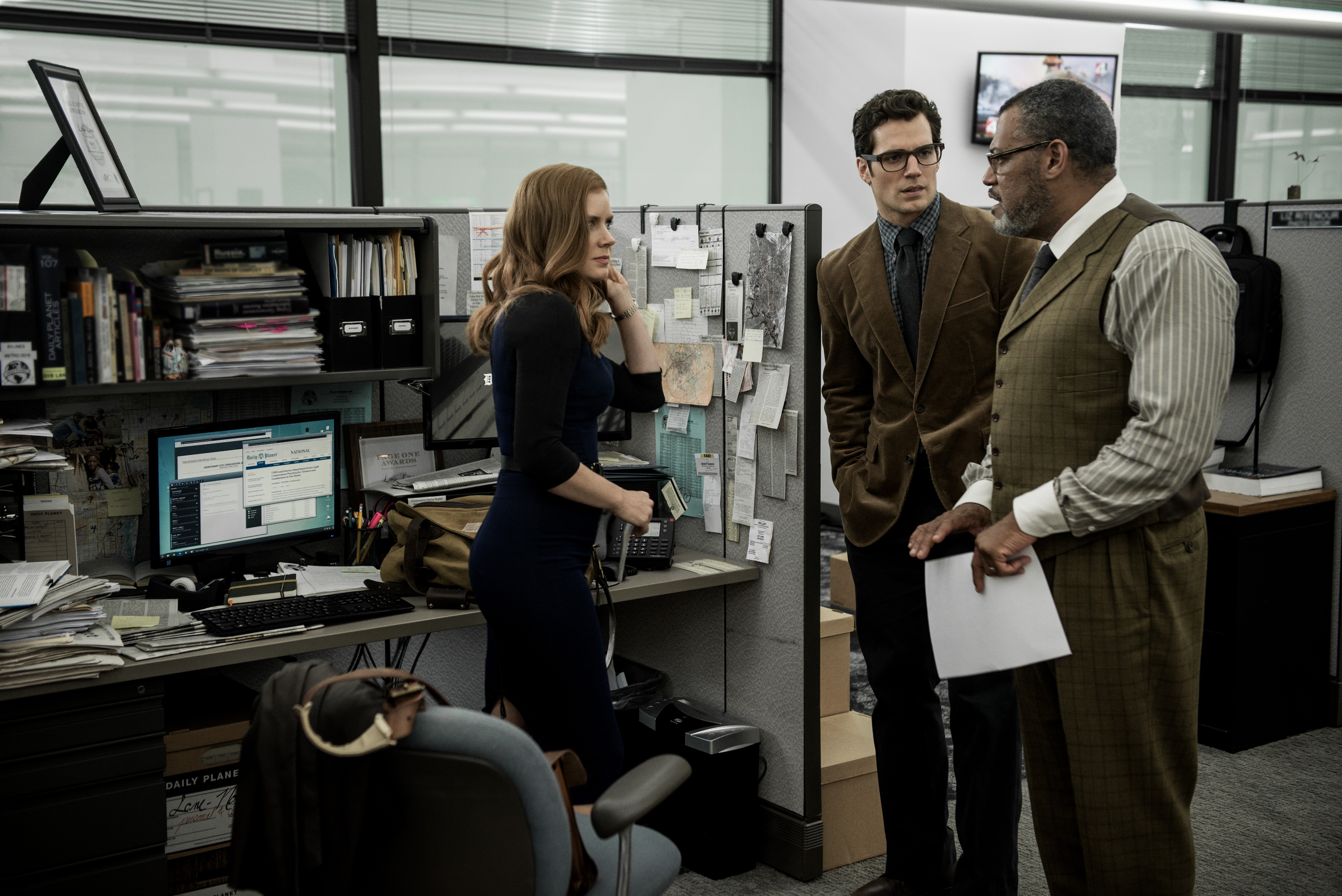 Lois Lane, Clark Kent, and Perry White in office HD Wallpaper