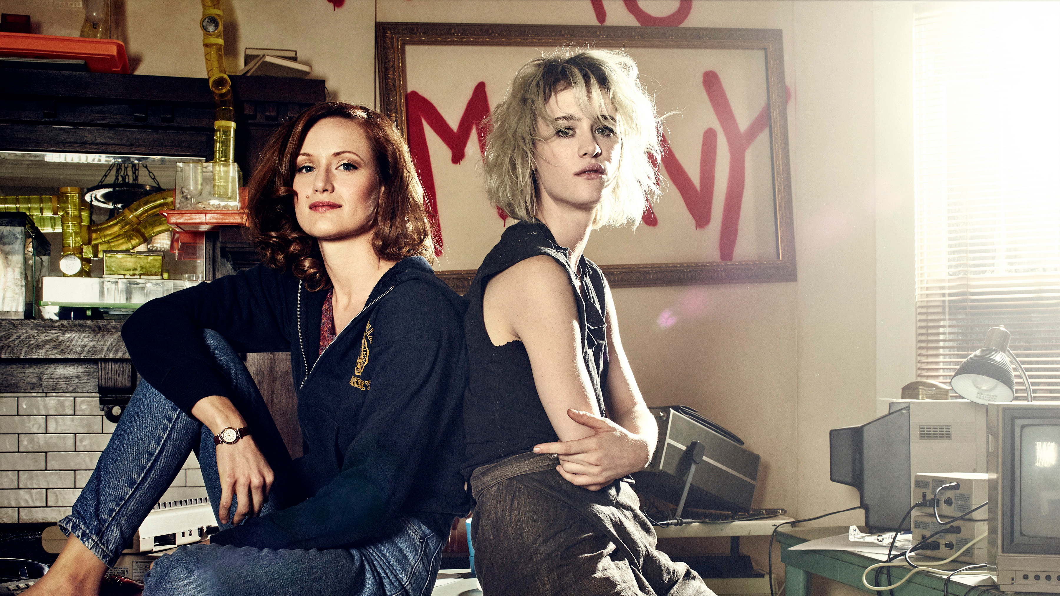 Mackenzie Davis and another woman HD Wallpaper