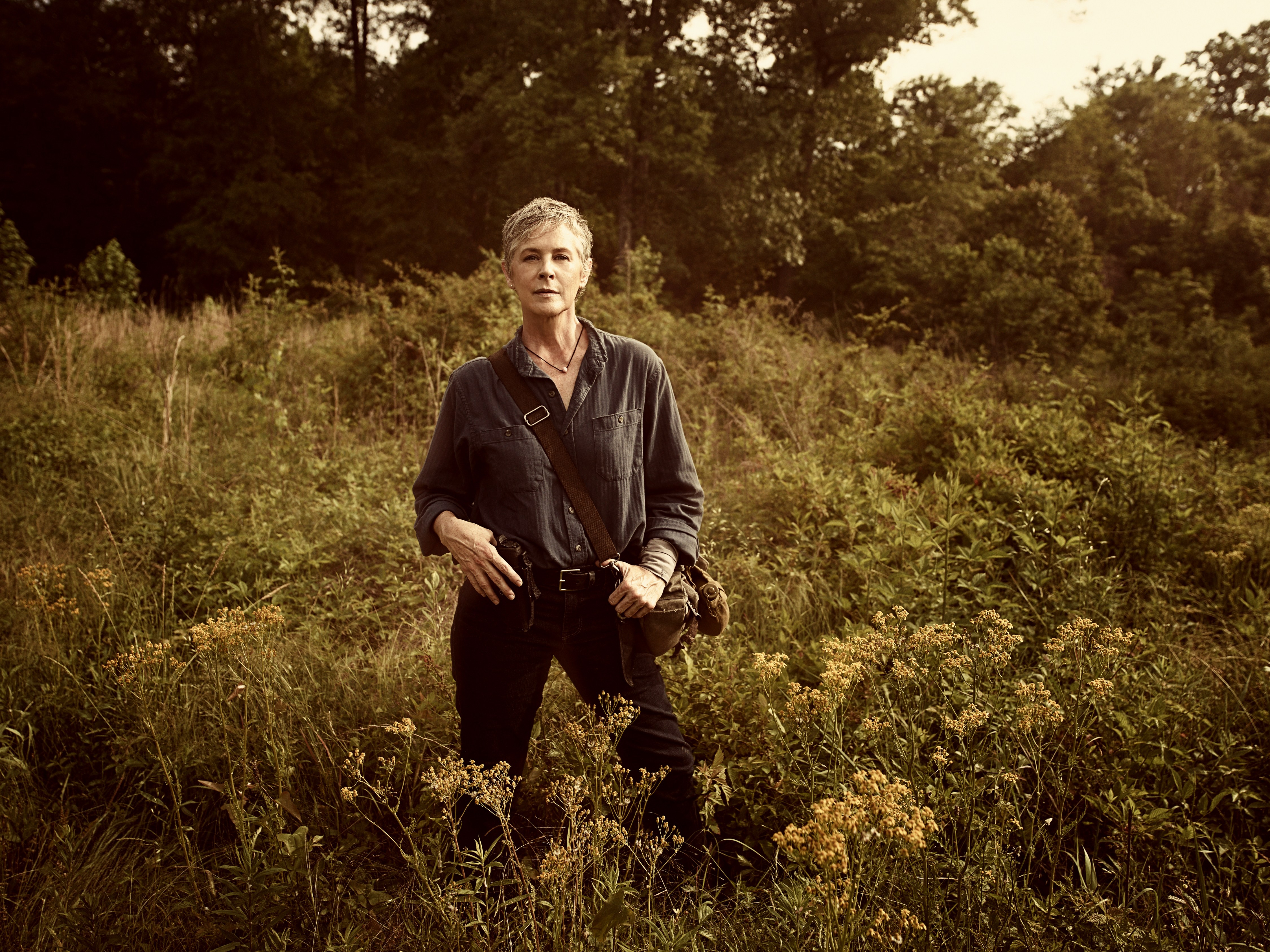 Melissa McBride in a field HD Wallpaper