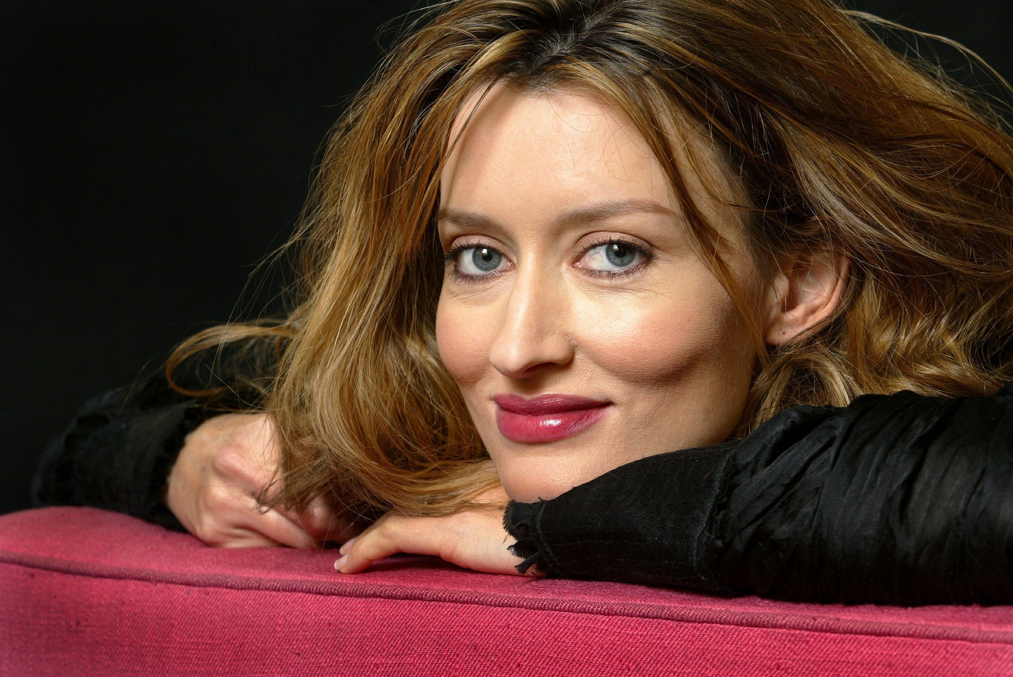 Natascha McElhone HD Wallpaper