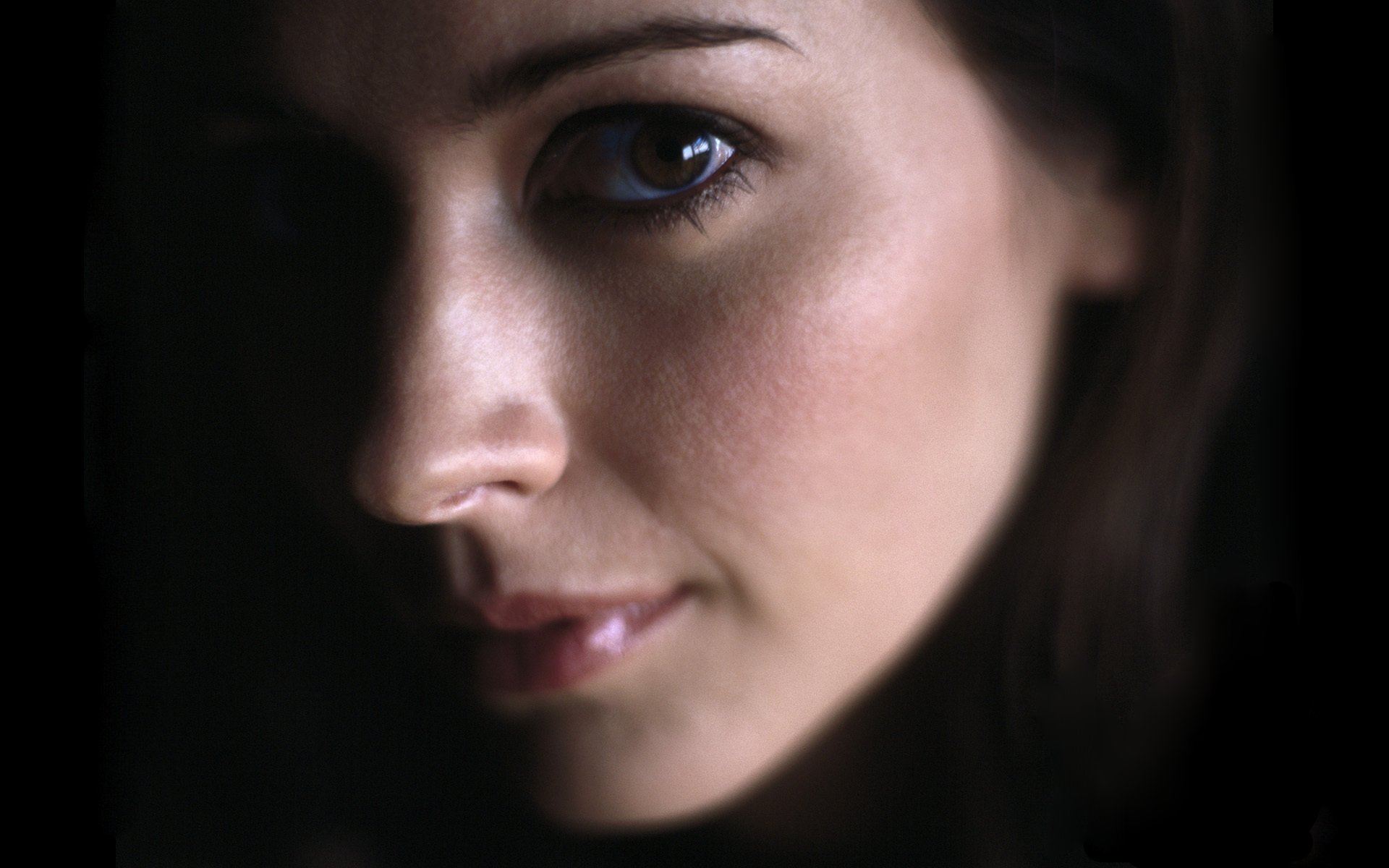 Amy Acker close-up portrait HD Wallpaper