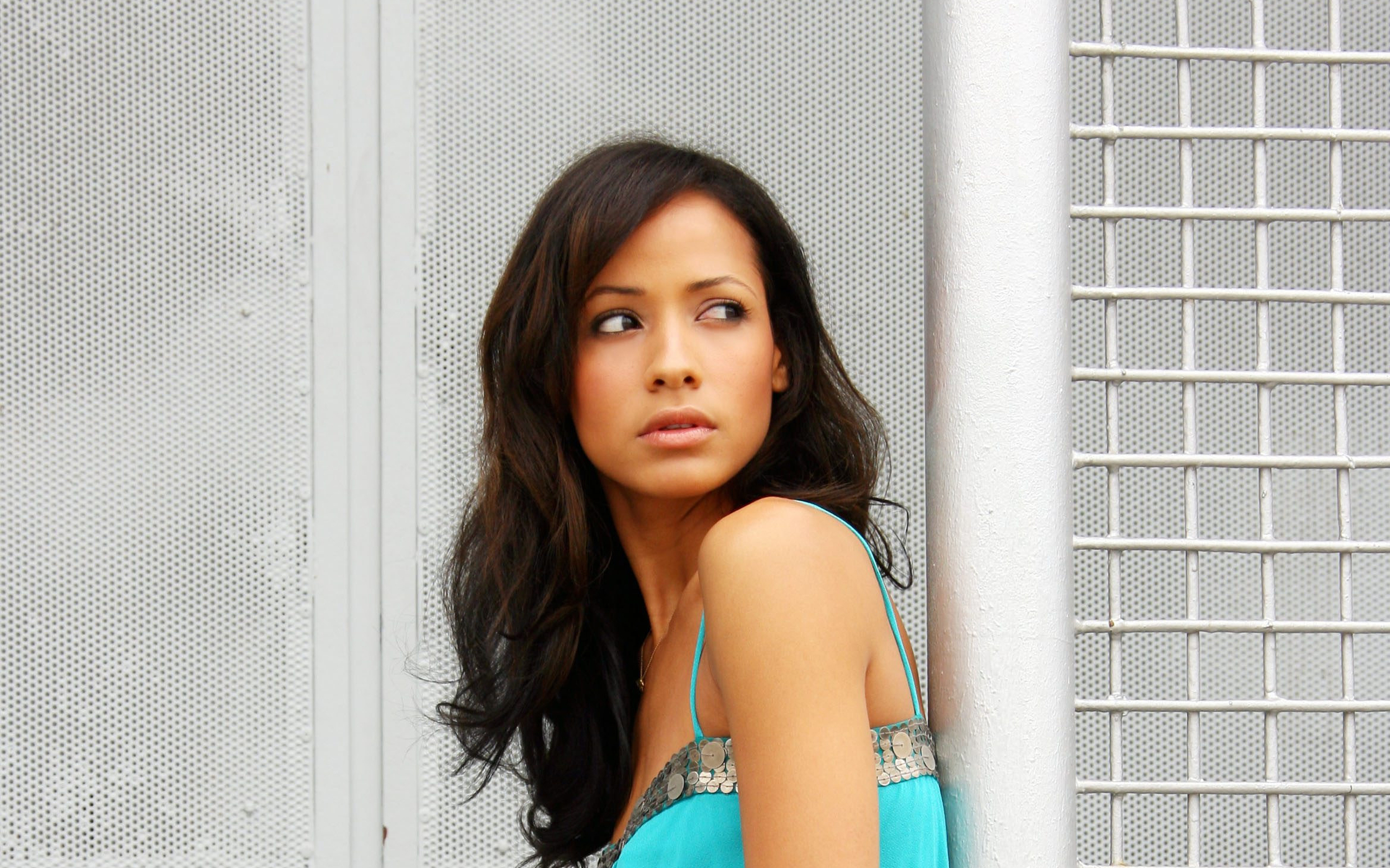 Dania Ramirez HD Wallpaper
