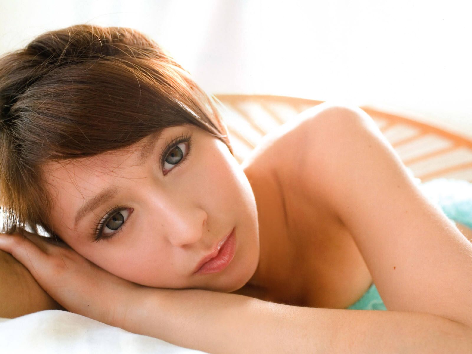 Leah Dizon HD Wallpaper
