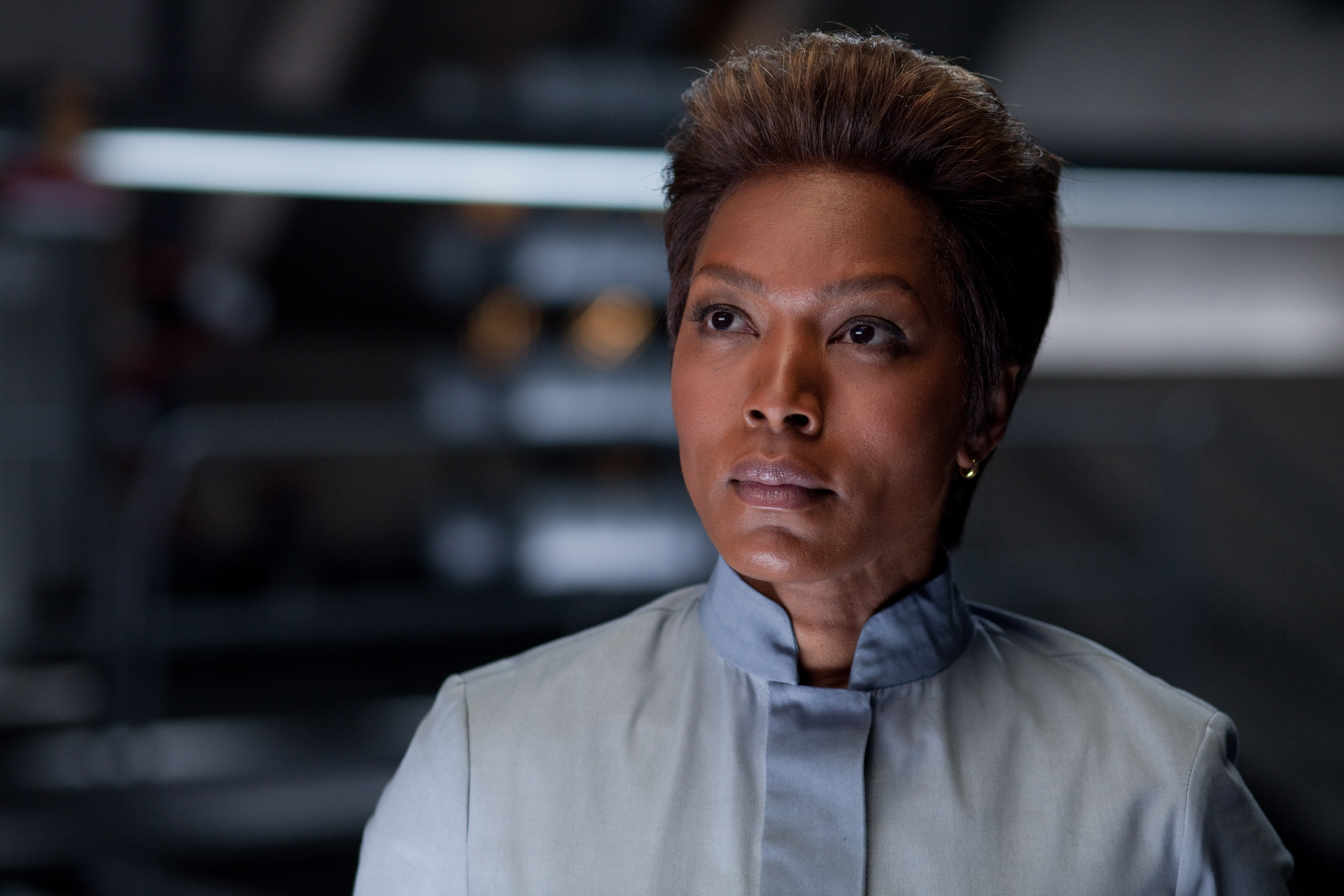 Angela Bassett HD Wallpaper