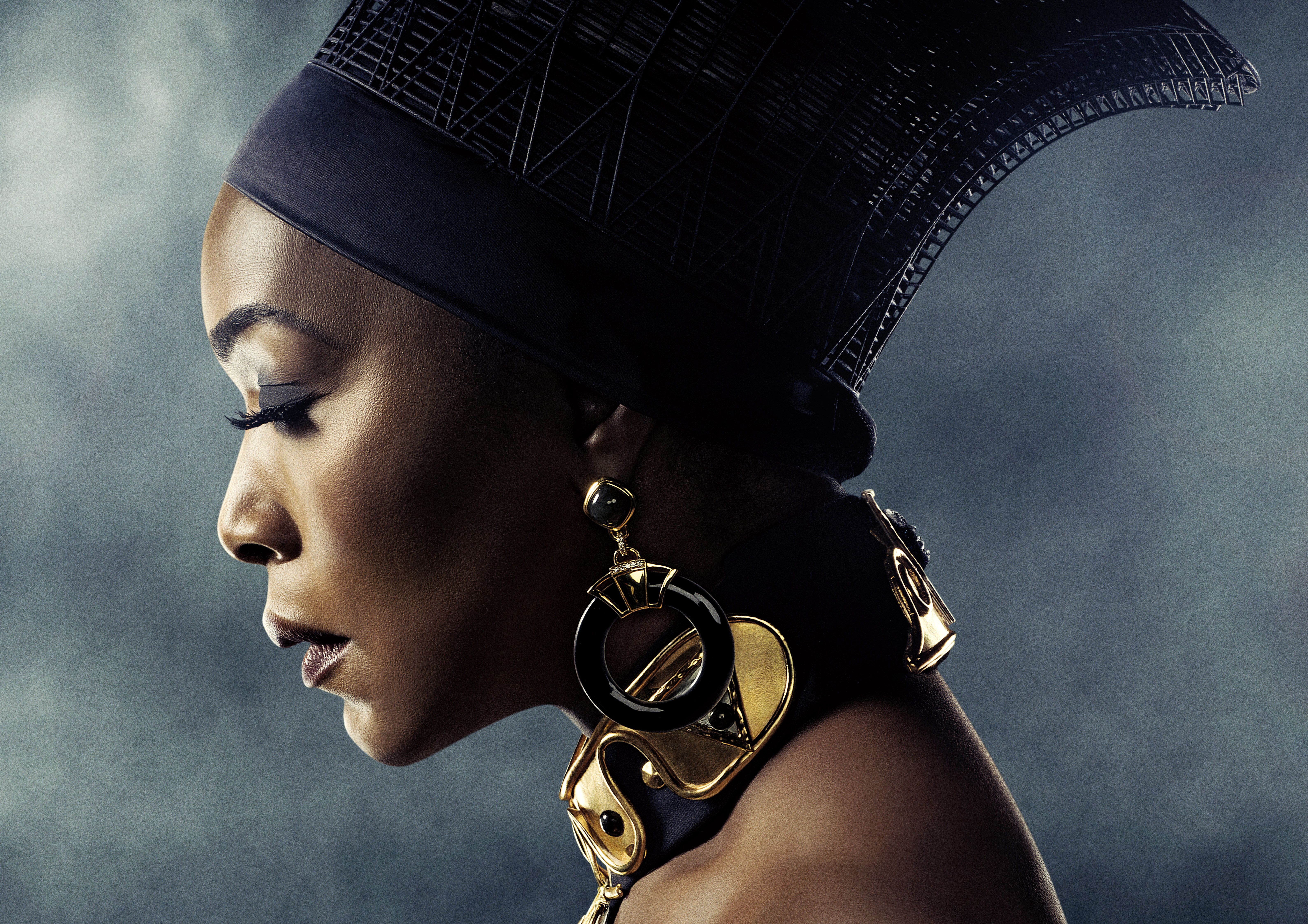 Angela Bassett as Ramonda in Black Panther HD Wallpaper