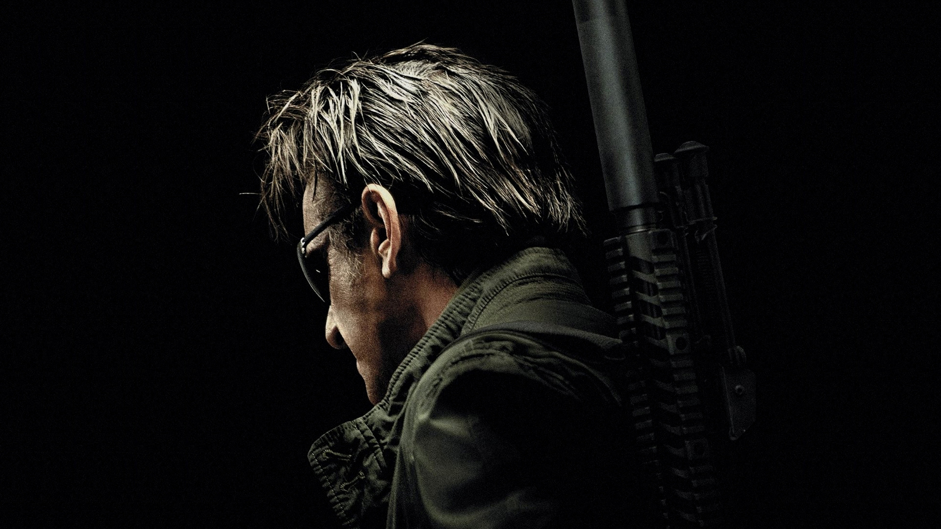 Sean Penn with a rifle HD Wallpaper