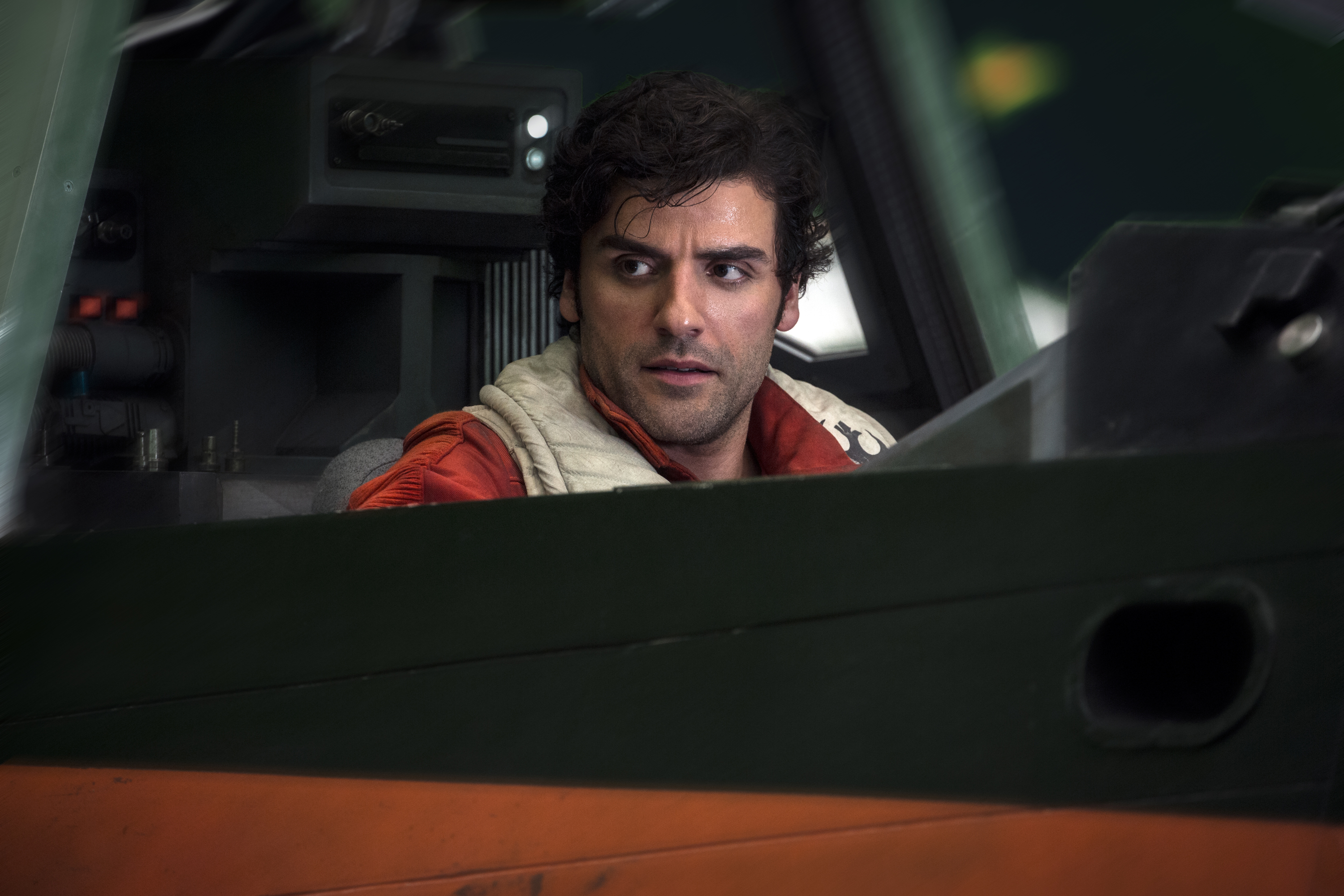 Oscar Isaac as Poe Dameron in Star Wars HD Wallpaper