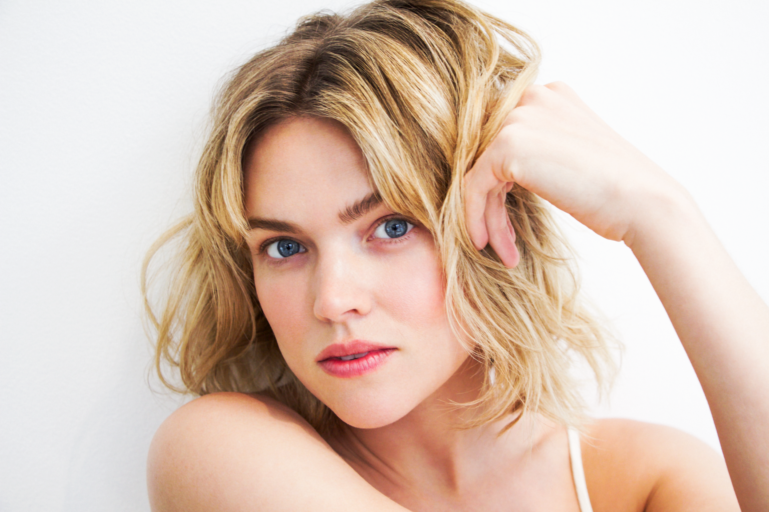 Erin Richards HD Wallpaper