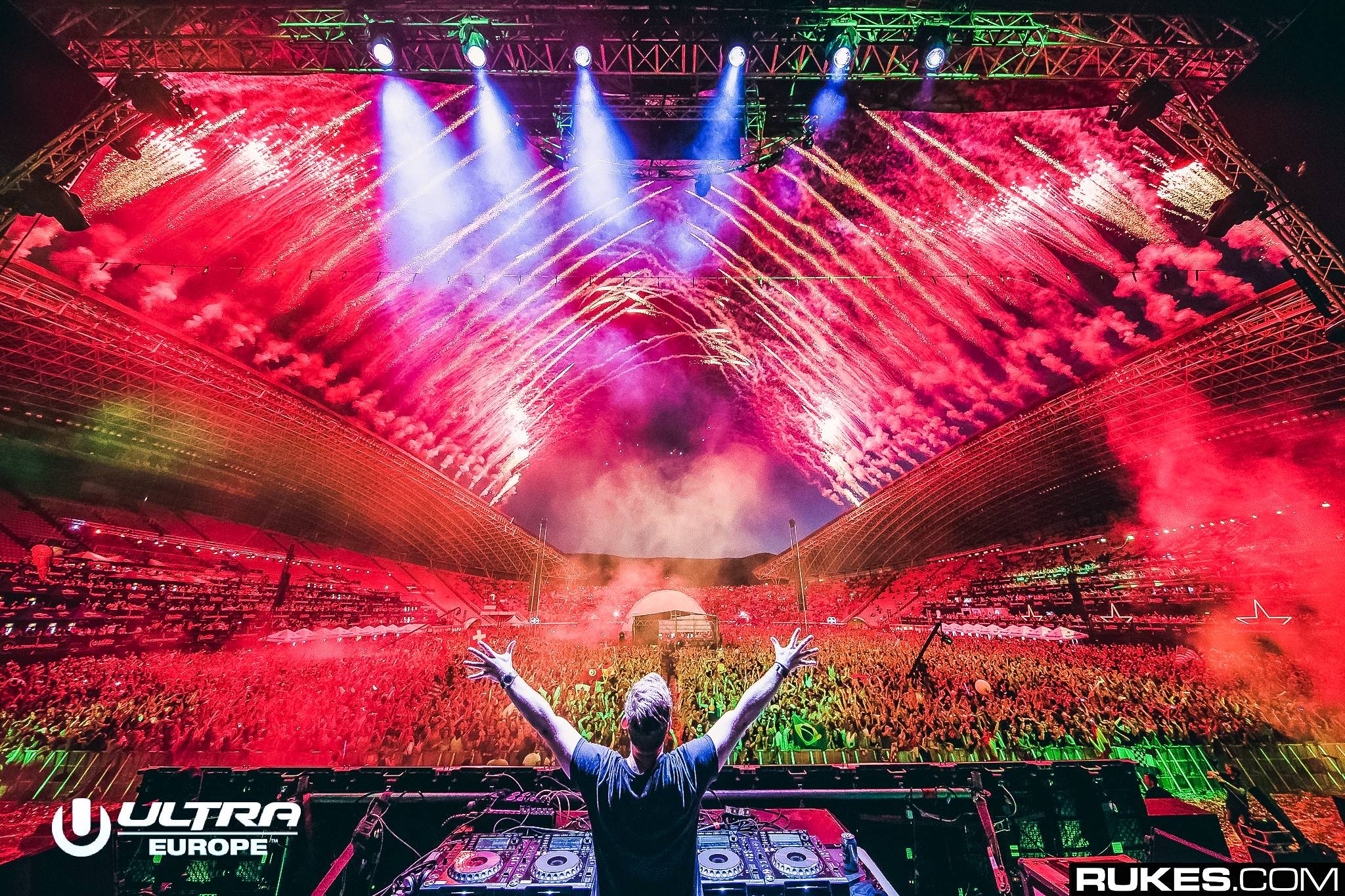 DJ Hardwell performing at Ultra Europe with fireworks HD Wallpaper