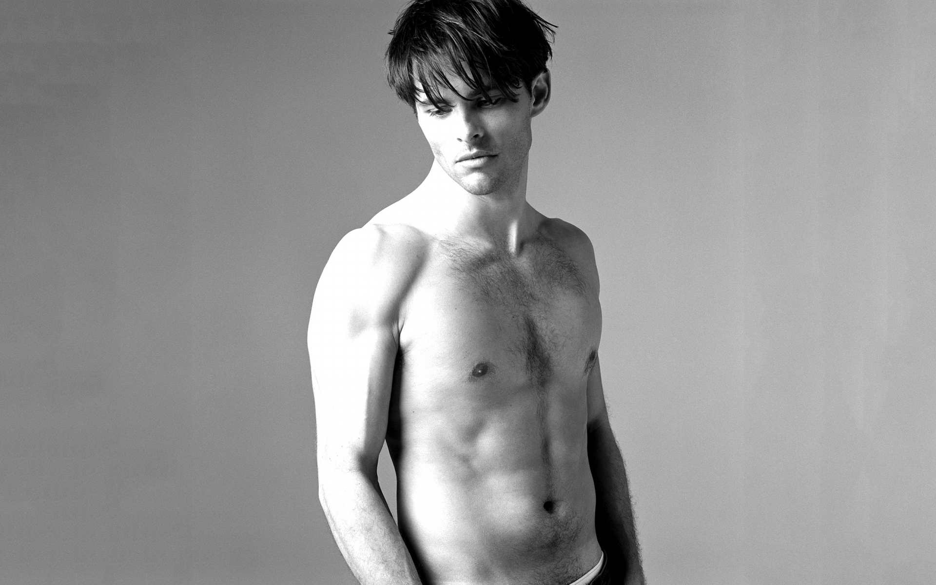 James Marsden shirtless black and white portrait HD Wallpaper