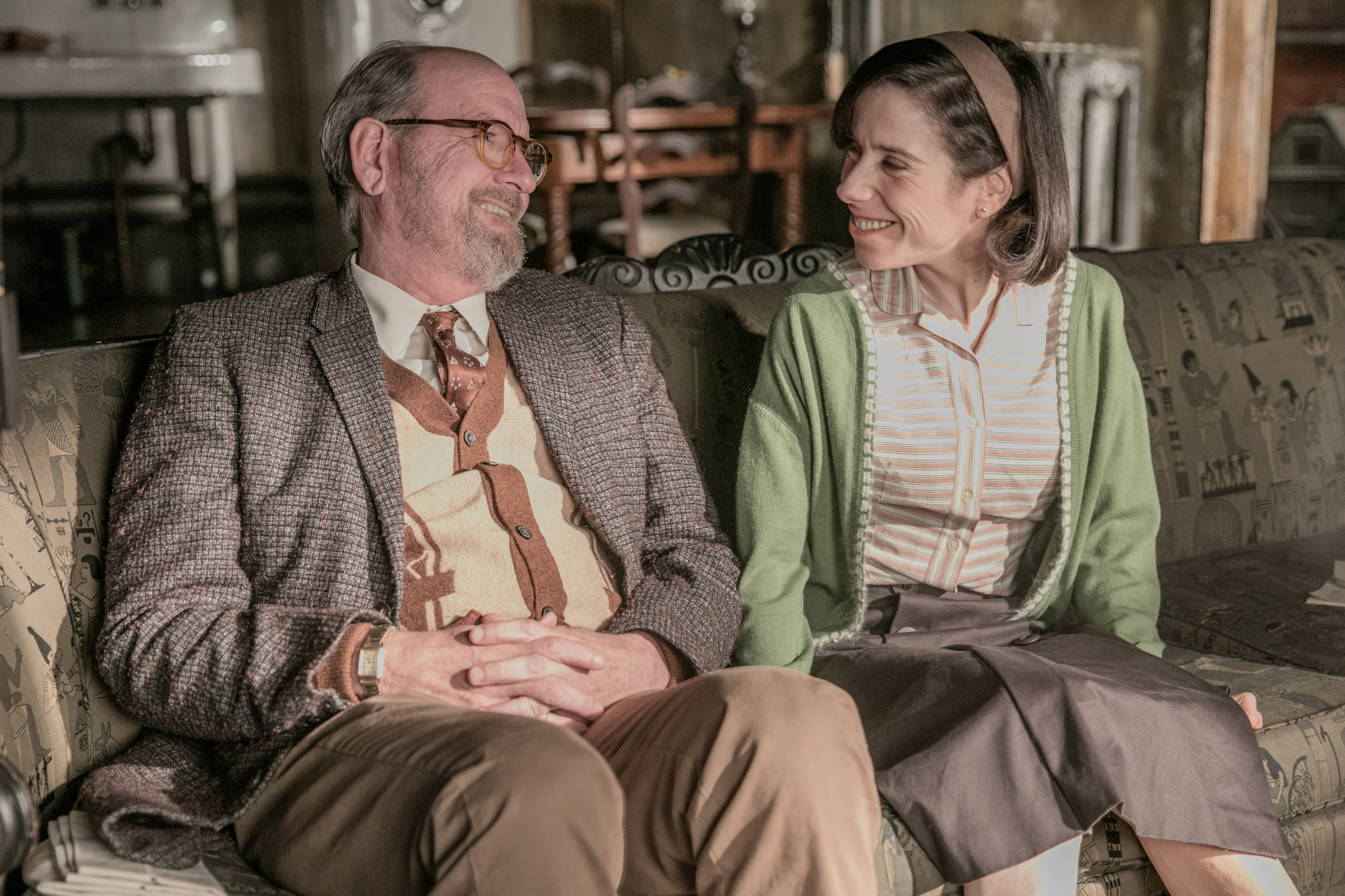Sally Hawkins and Richard Jenkins sitting on a couch HD Wallpaper