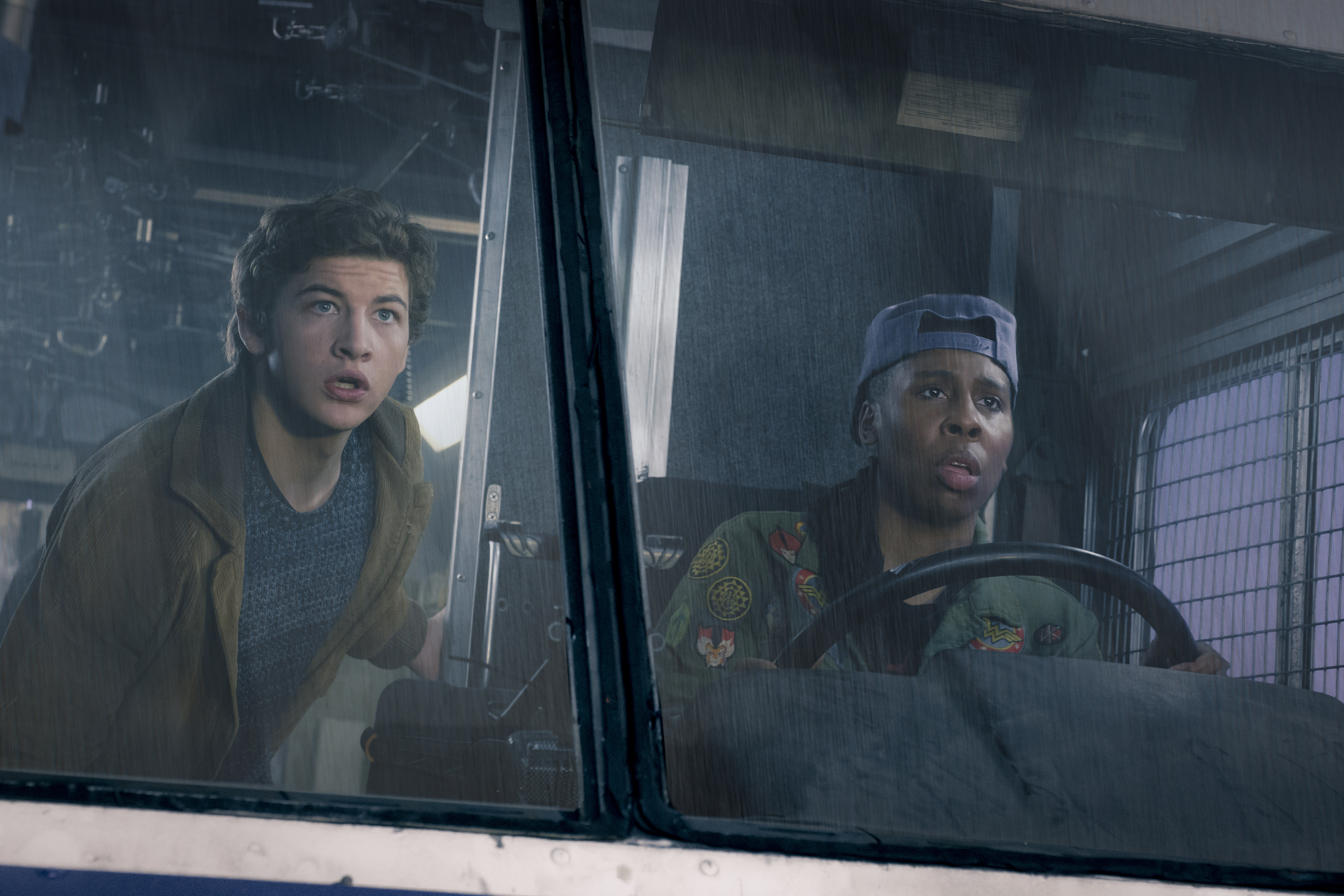 Tye Sheridan and Issa Rae in a vehicle HD Wallpaper