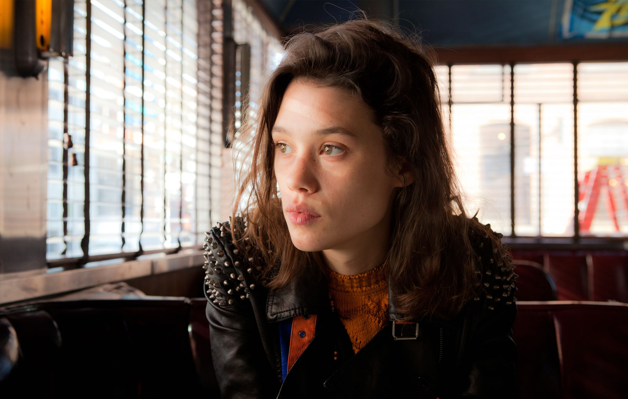 Astrid Bergès-Frisbey in a black studded jacket HD Wallpaper